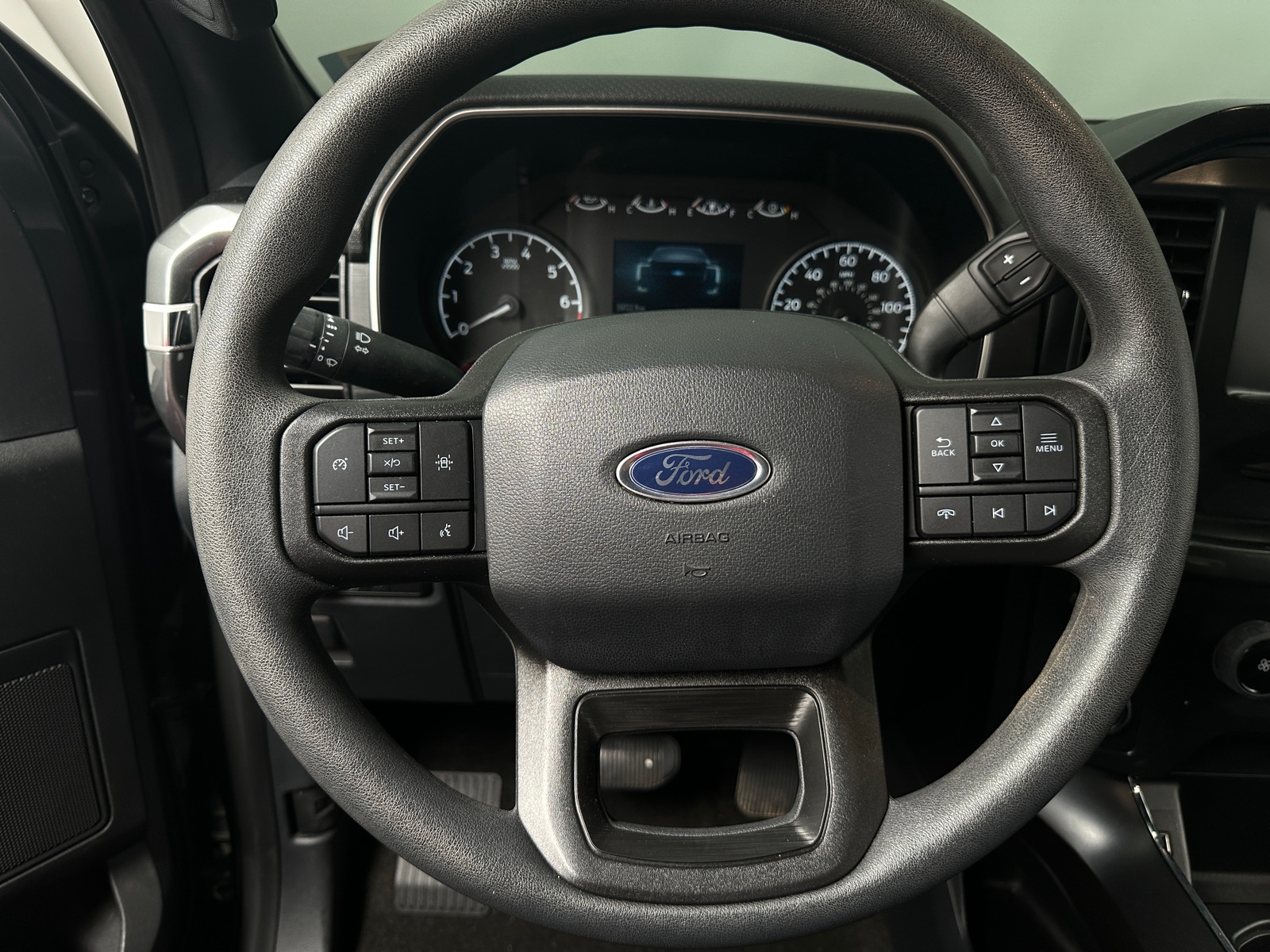 Thumbnail: 2022 Ford Econoline - 5