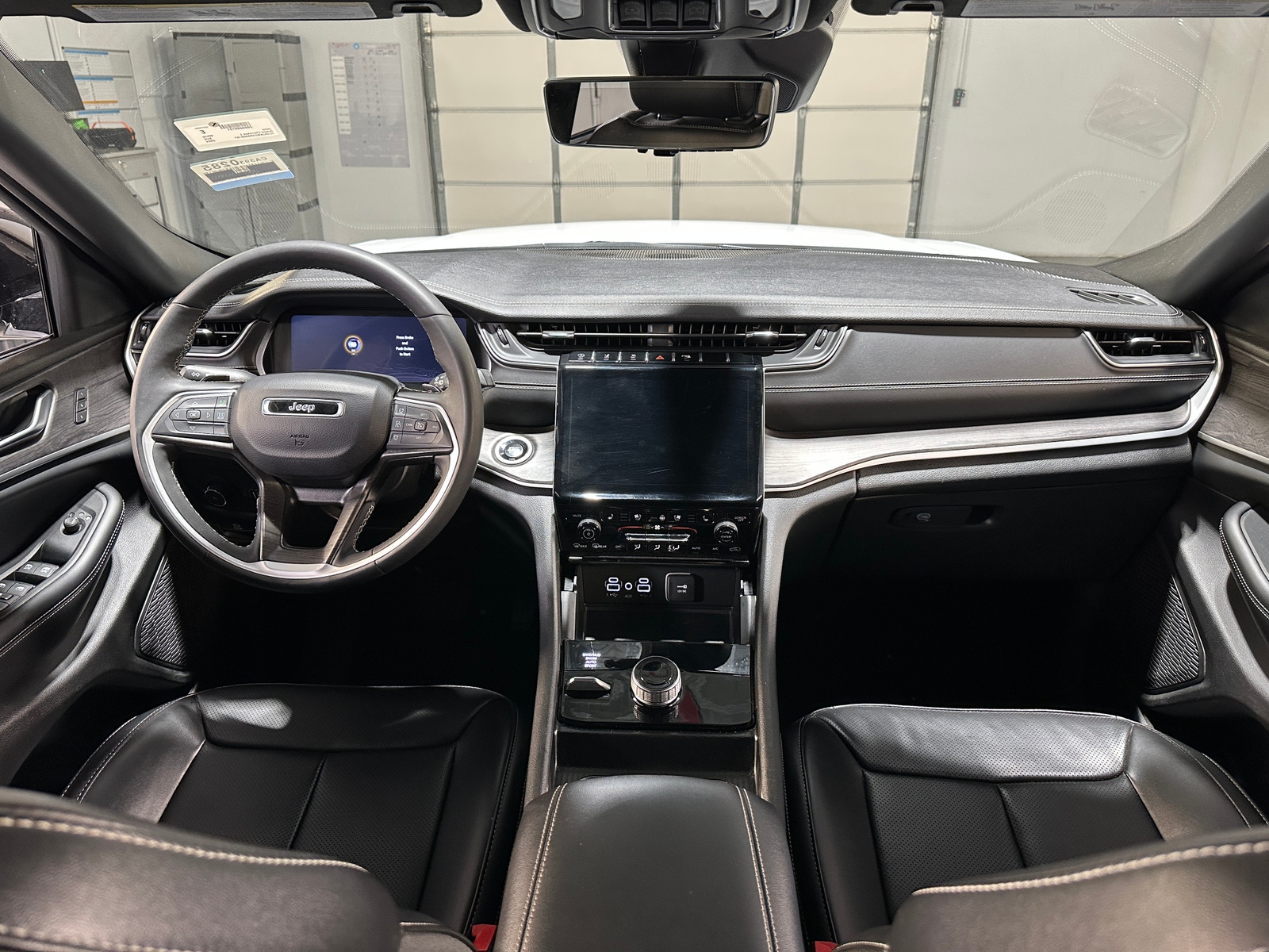 Thumbnail: 2024 Jeep Grand Cherokee L - 2