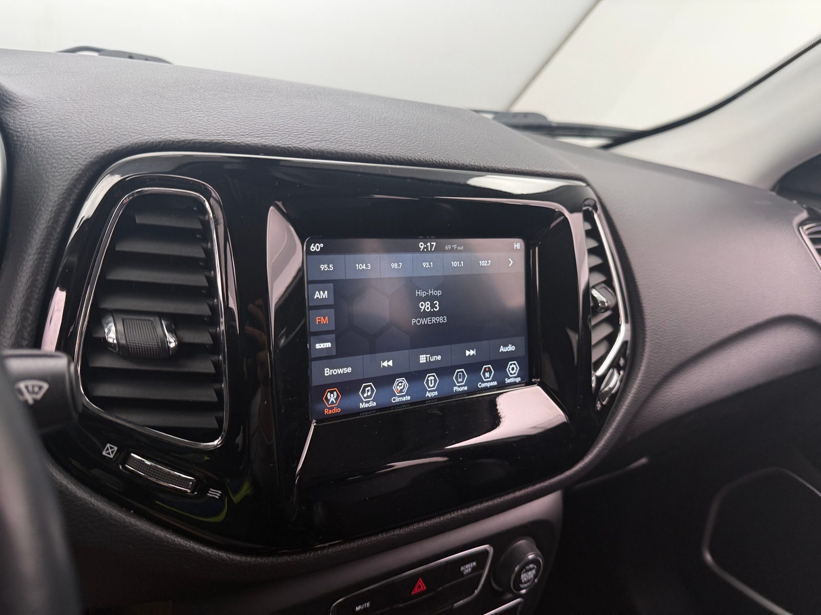 Thumbnail: 2018 Jeep Compass - 4