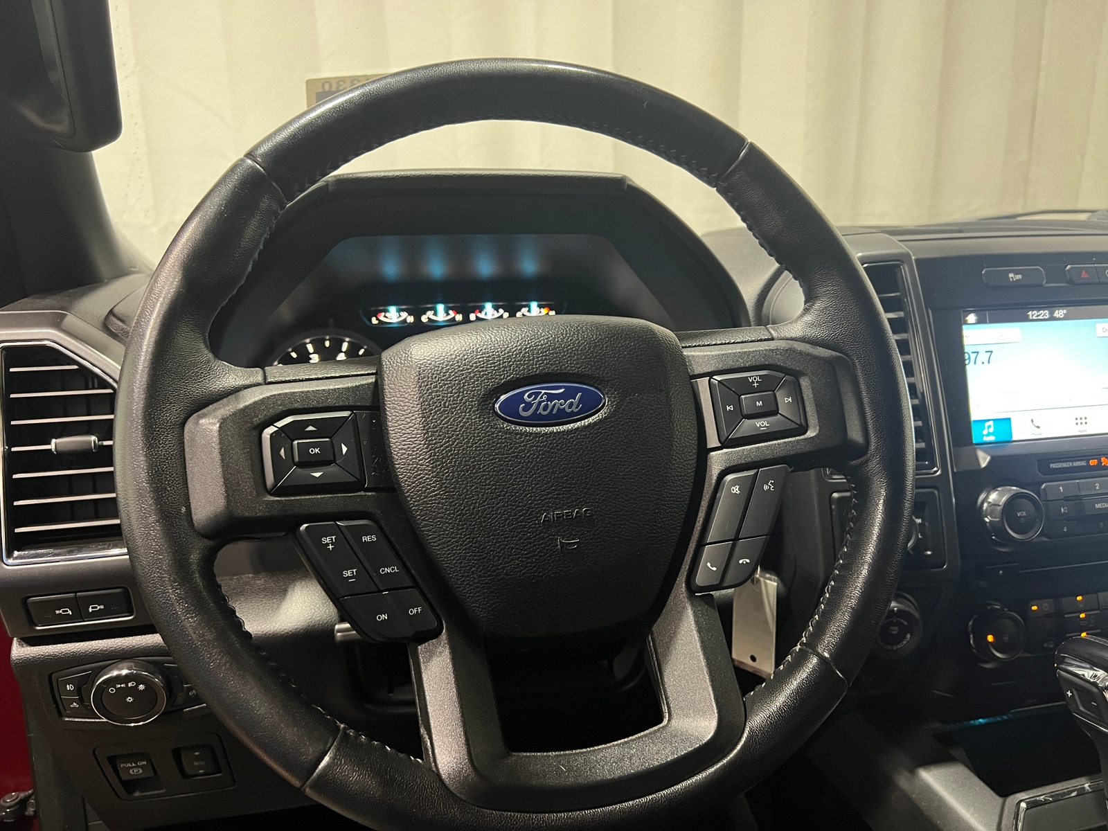 Thumbnail: 2018 Ford Econoline - 5