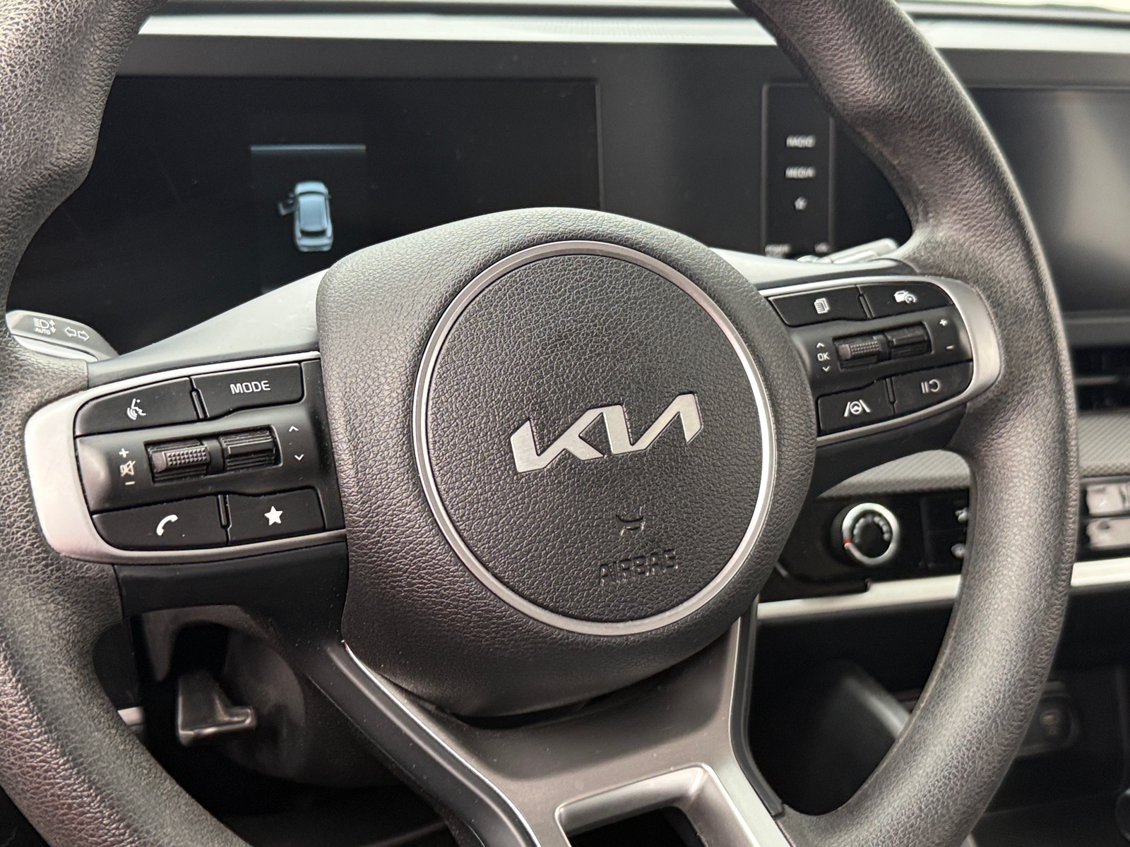 Thumbnail: 2023 Kia Sportage - 5