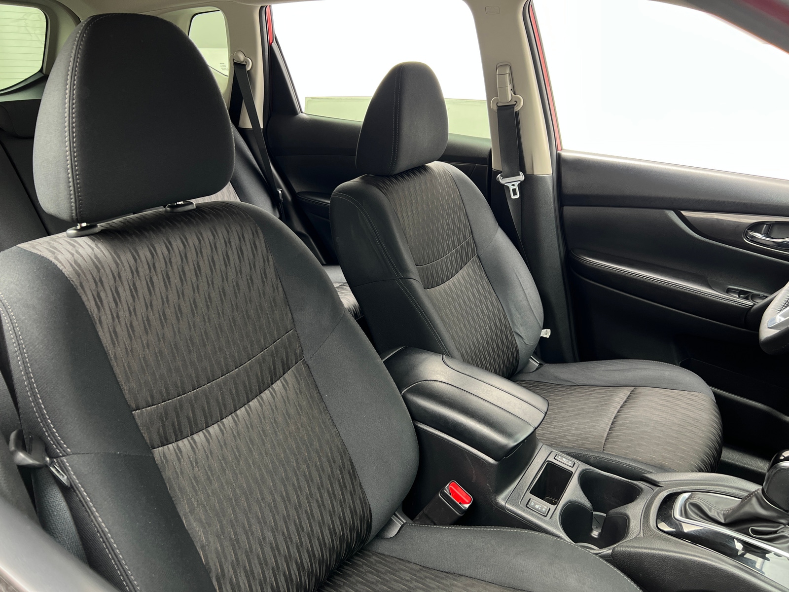 Thumbnail: 2019 Nissan Rogue - 2