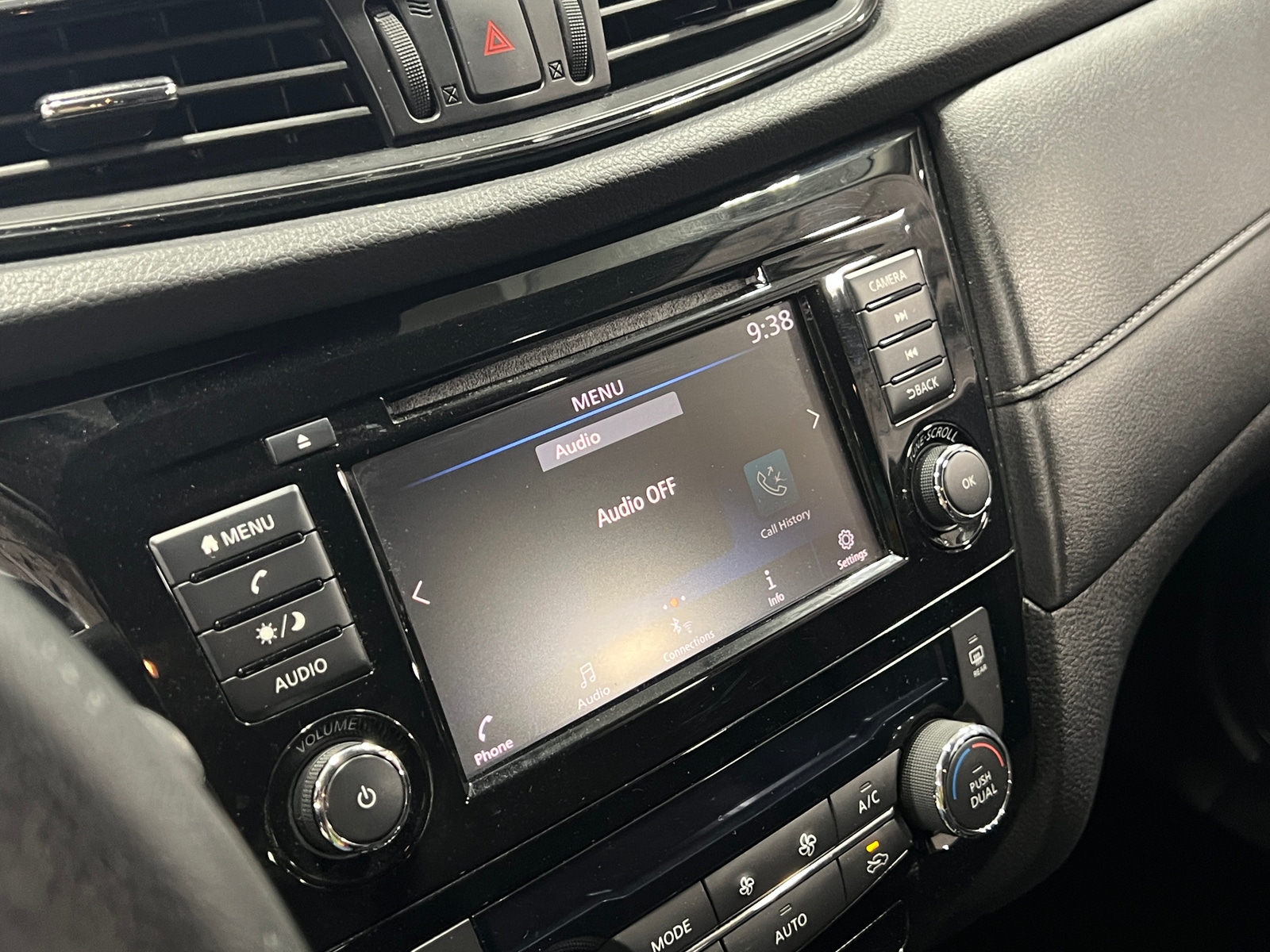 Thumbnail: 2019 Nissan Rogue - 4