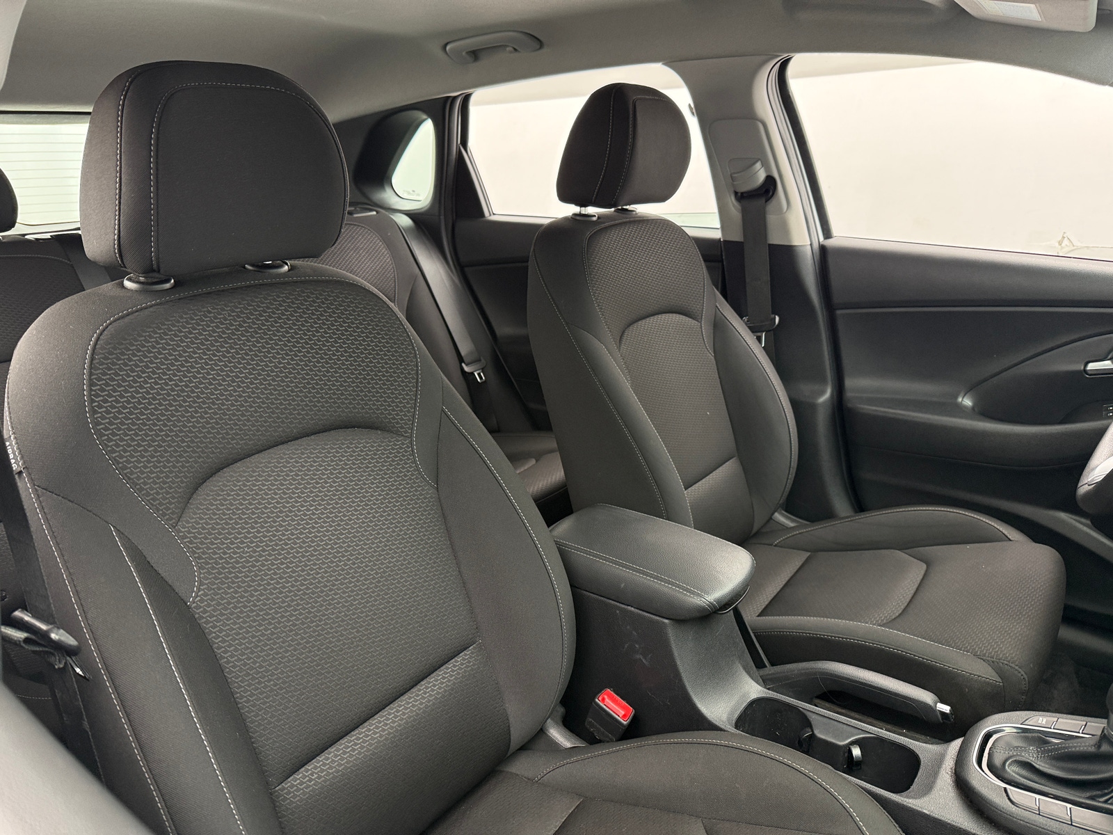 Thumbnail: 2019 Hyundai Elantra - 2