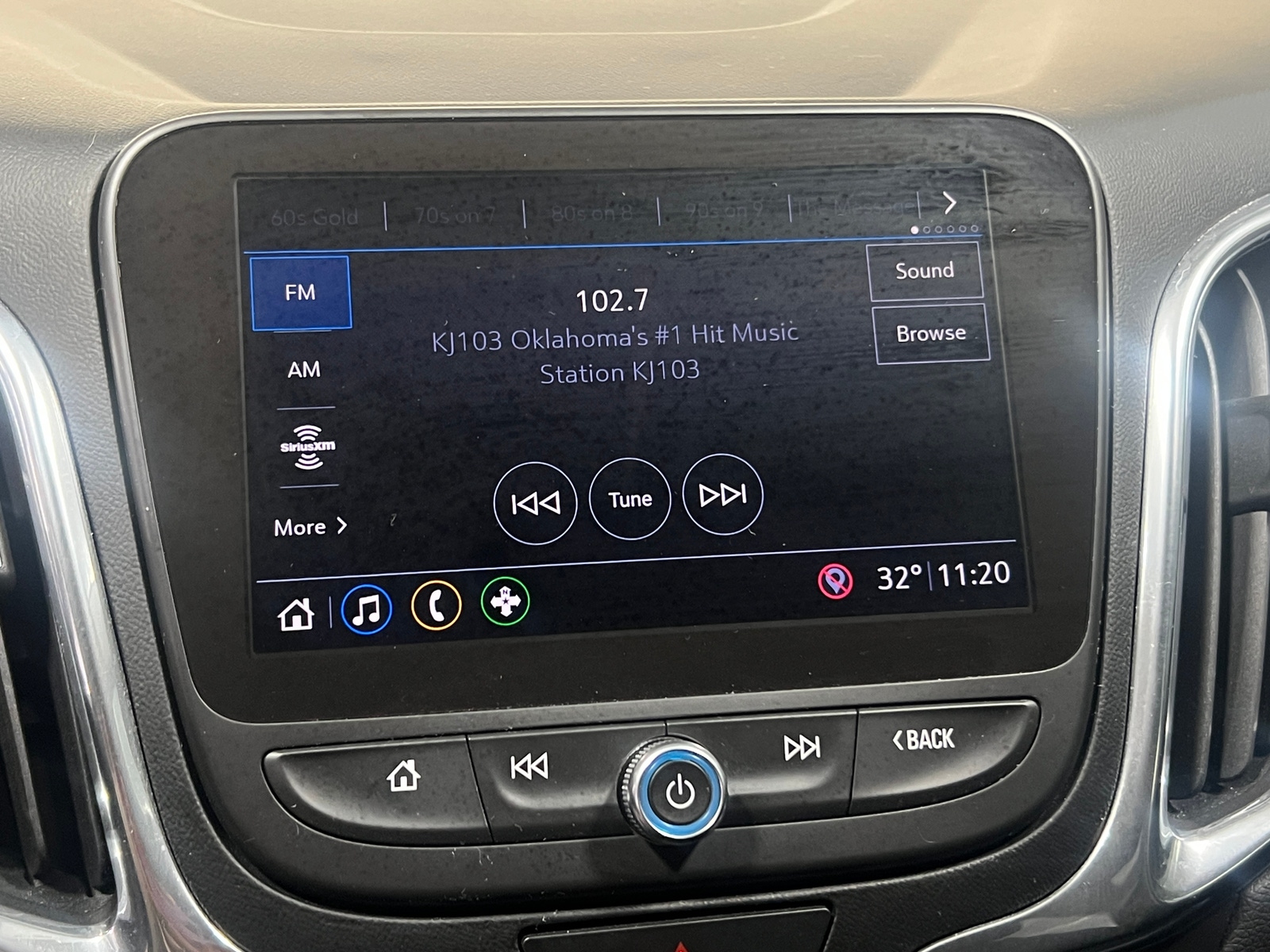 Thumbnail: 2019 Chevrolet Equinox - 3