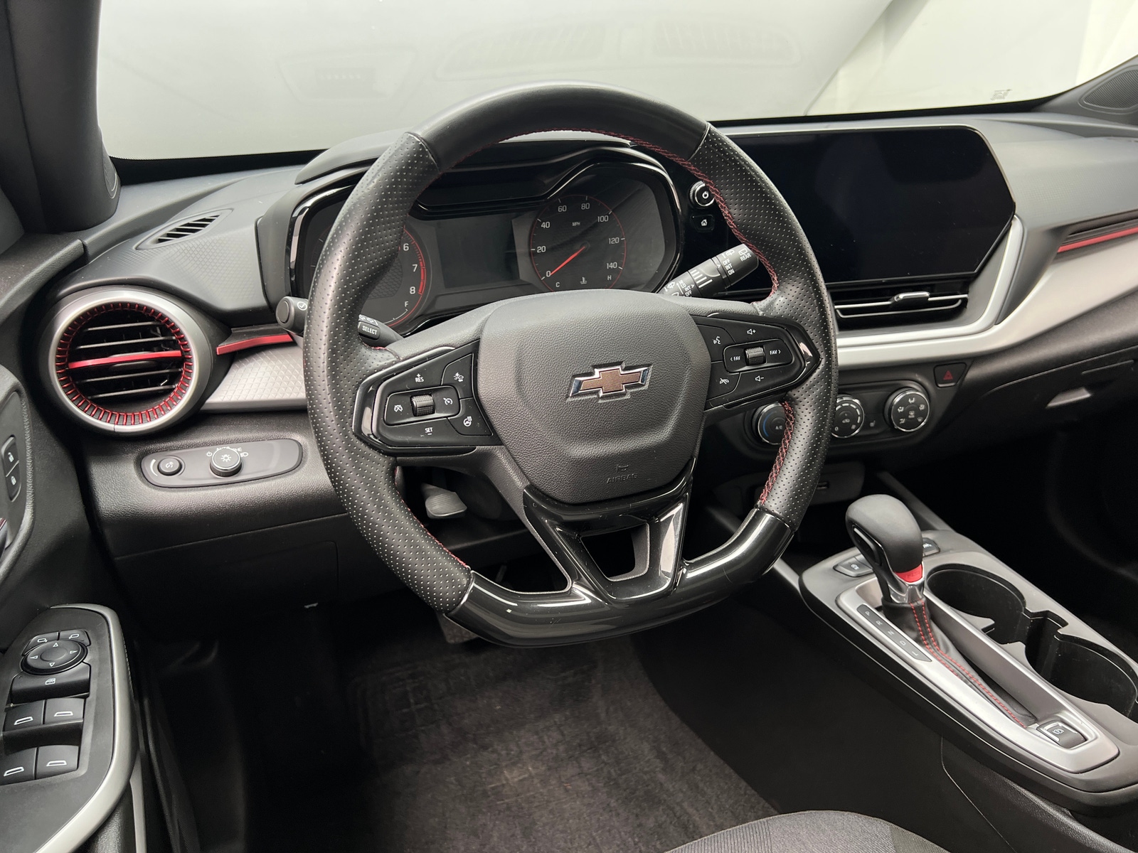 Thumbnail: 2024 Chevrolet Trax - 5