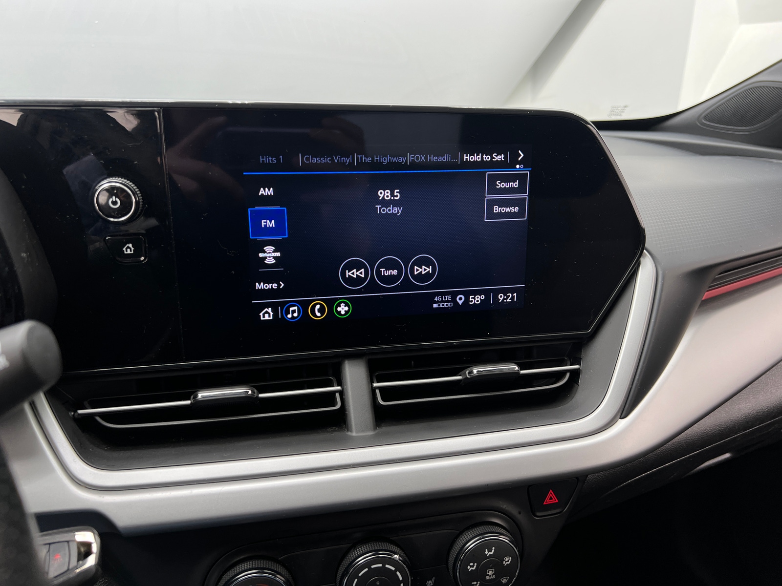 Thumbnail: 2024 Chevrolet Trax - 4