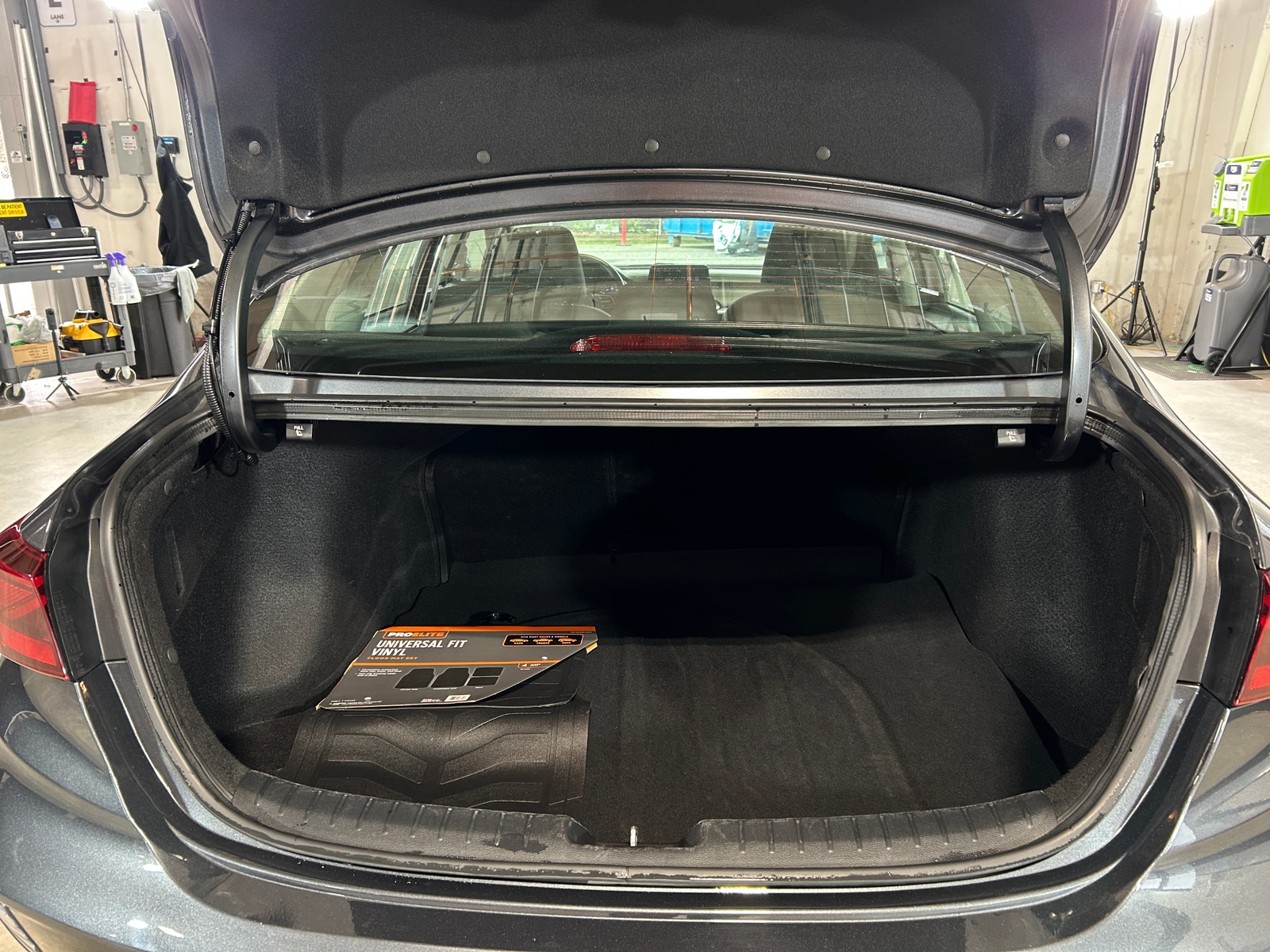 Thumbnail: 2024 Kia Forte - 7