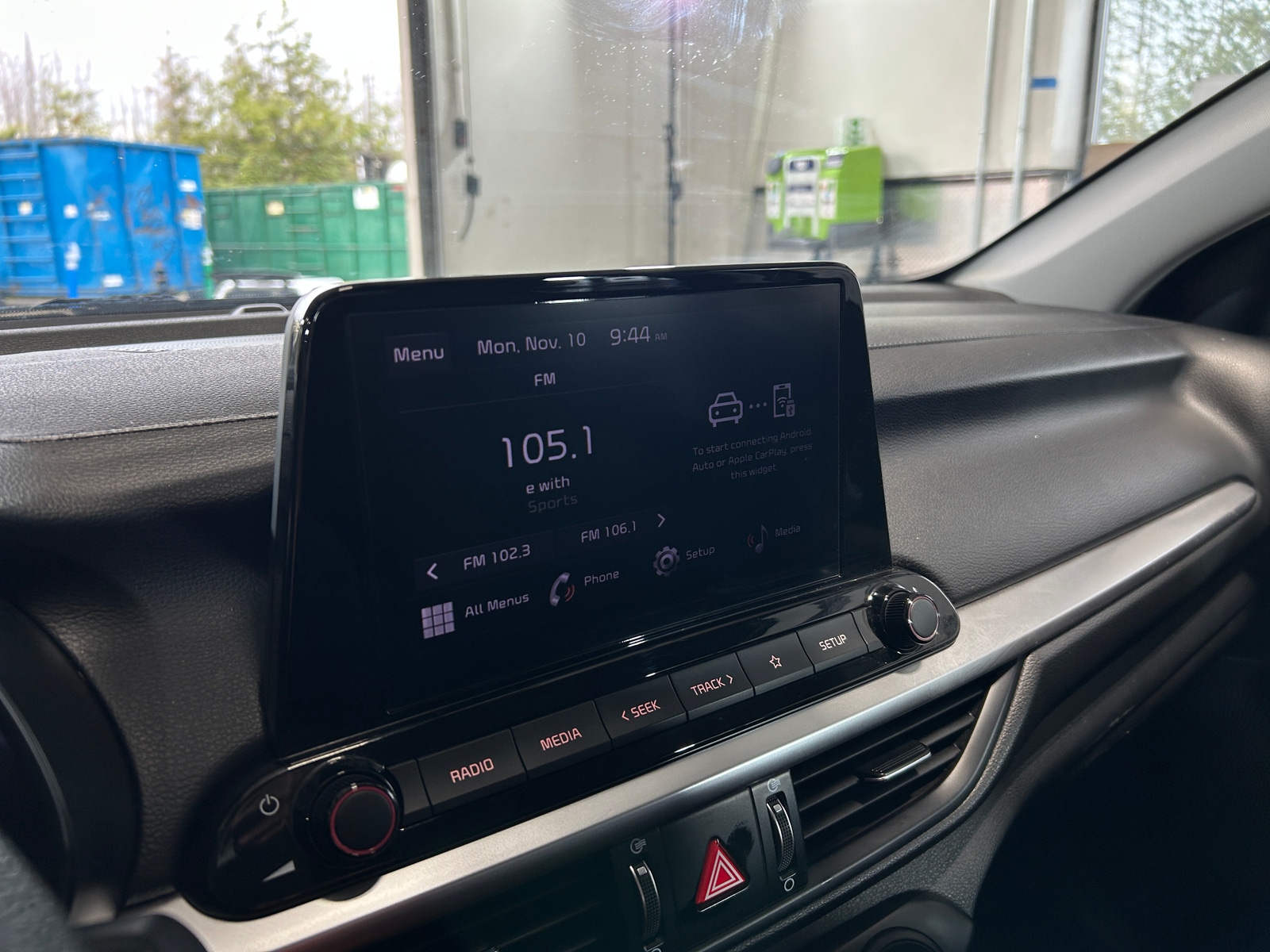 Thumbnail: 2024 Kia Forte - 4