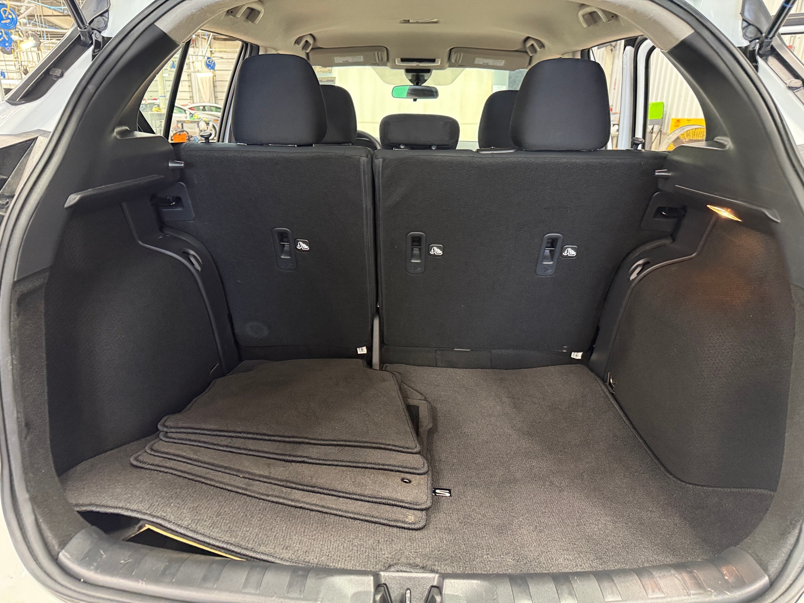 Thumbnail: 2024 Nissan Kicks - 7