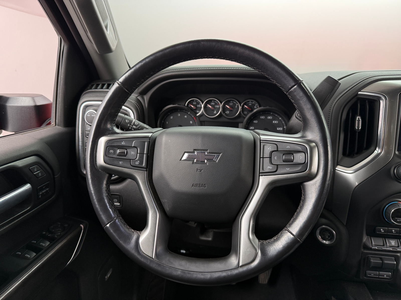 Thumbnail: 2022 Chevrolet Silverado 2500 - 4