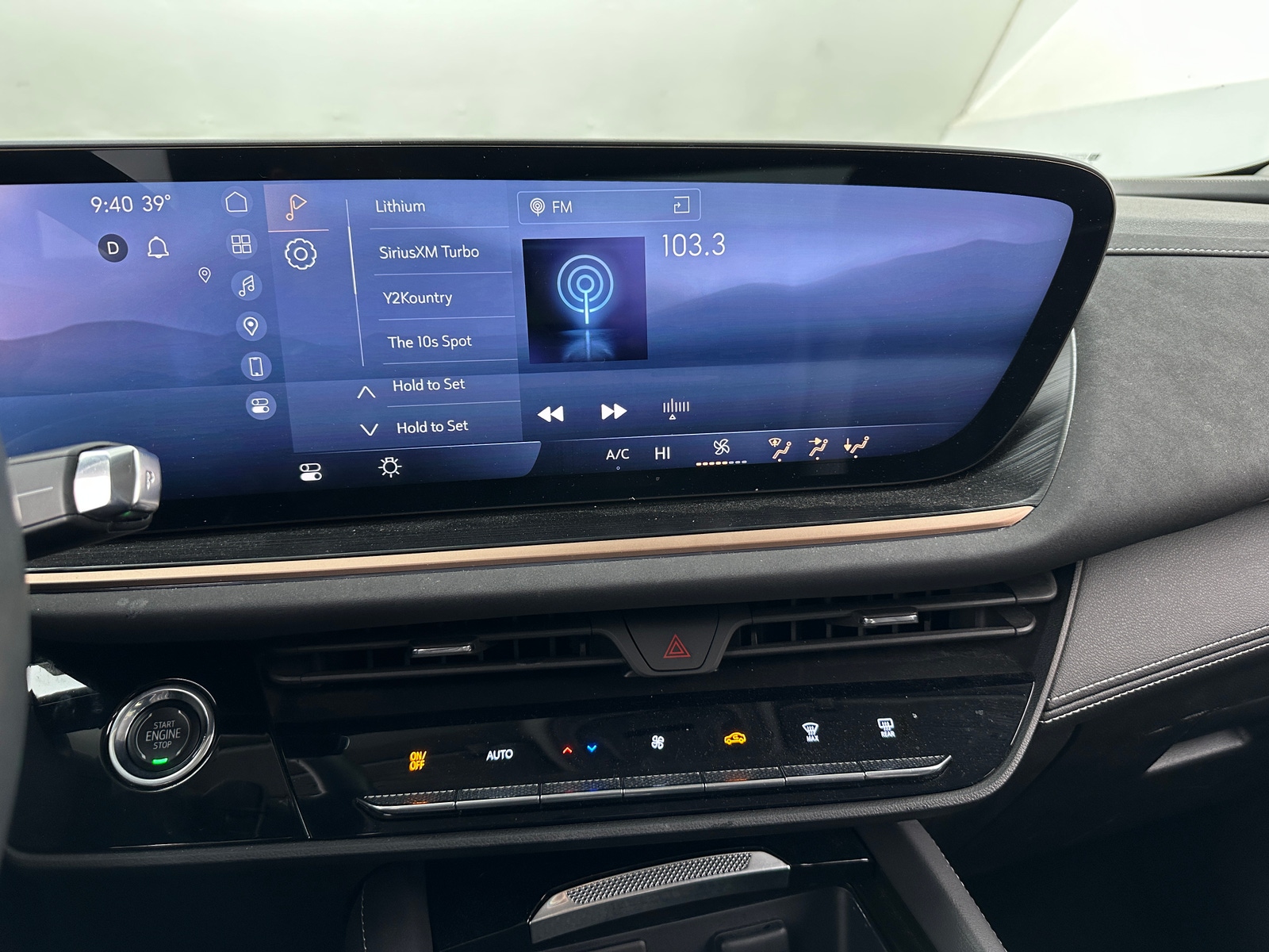 Thumbnail: 2025 Buick Envision - 3