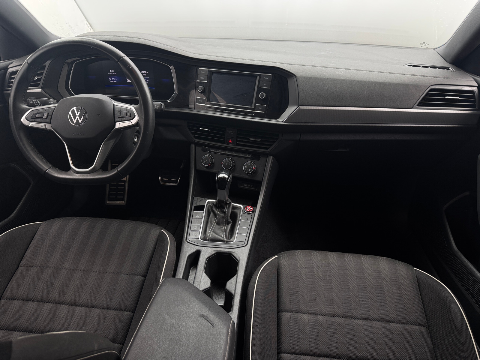 Thumbnail: 2024 Volkswagen Jetta - 3