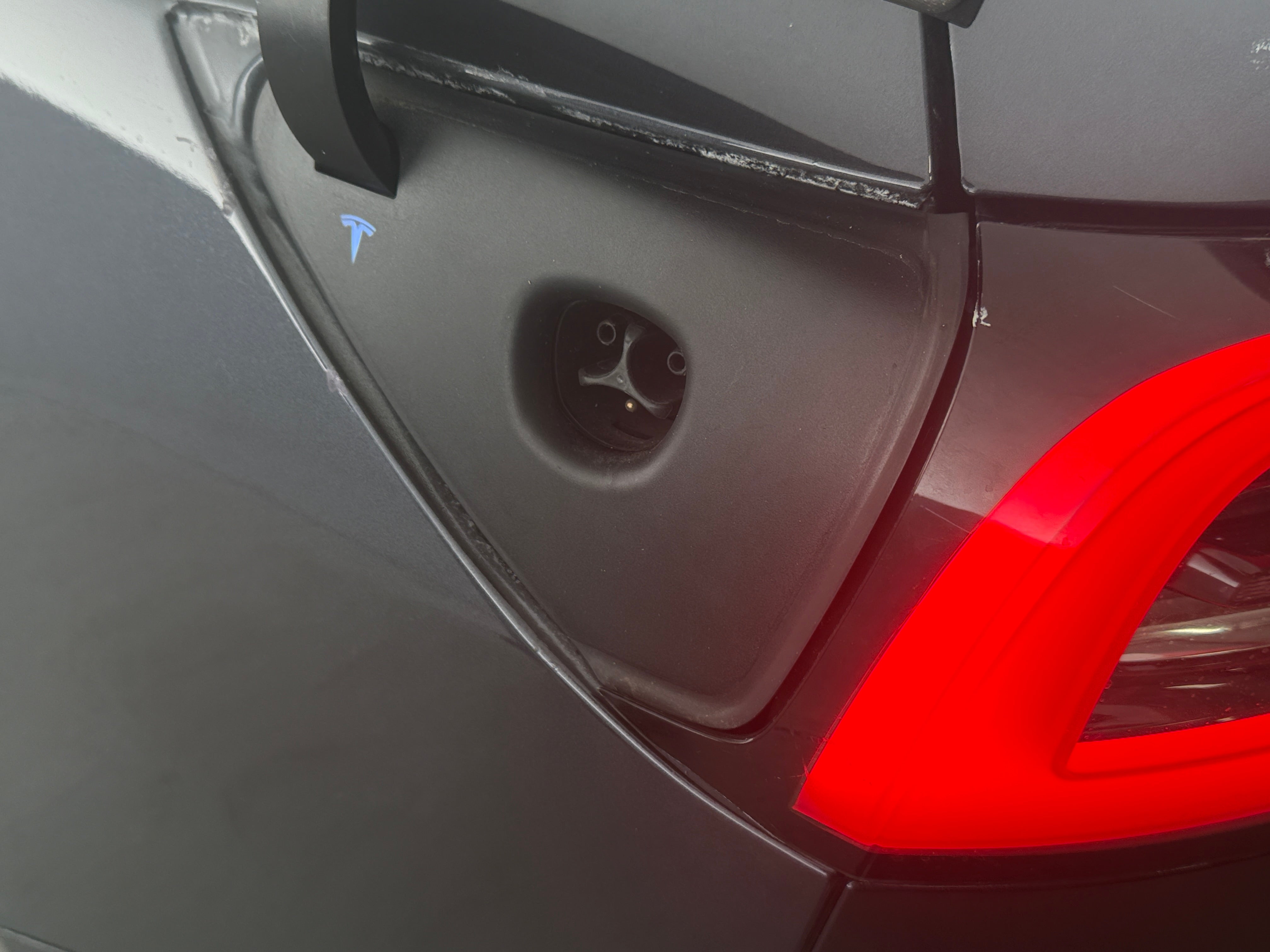 Used 2022 Tesla Model 3 Long Range with VIN 5YJ3E1EBXNF127863 for sale in Oak Creek, WI