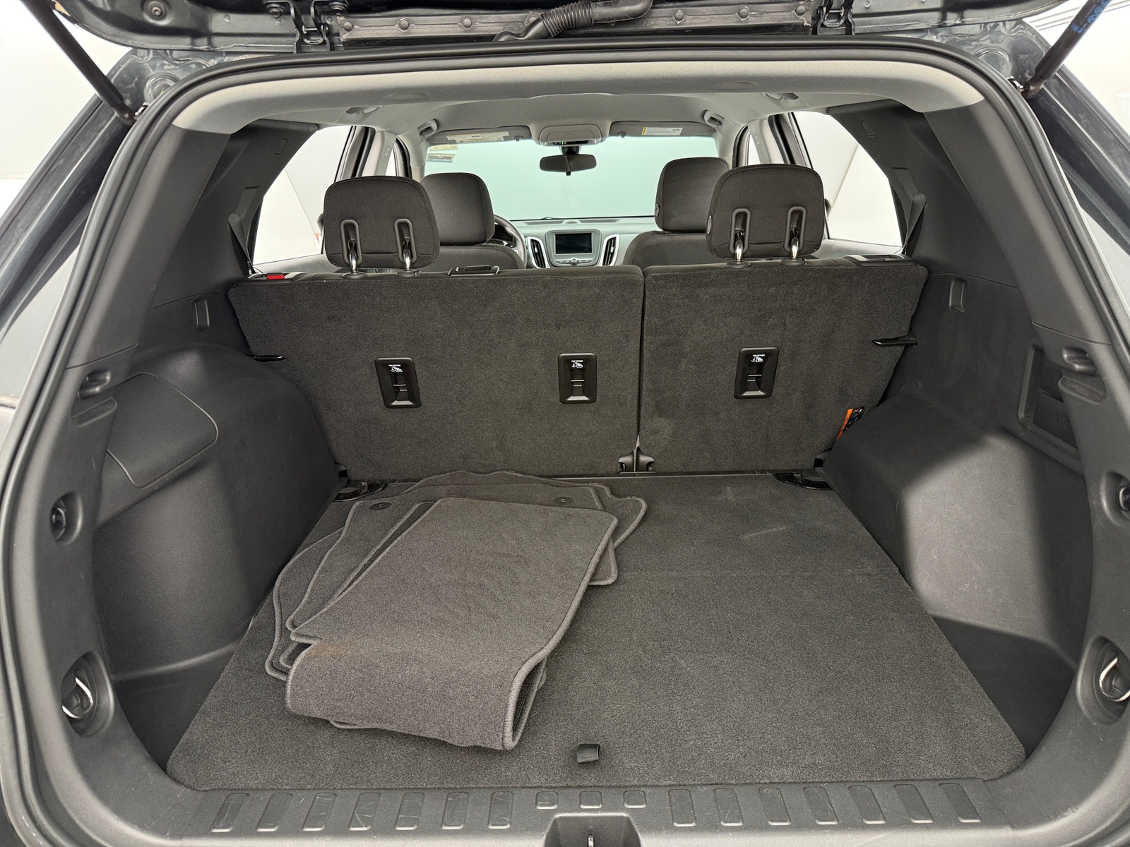 Thumbnail: 2019 Chevrolet Equinox - 7