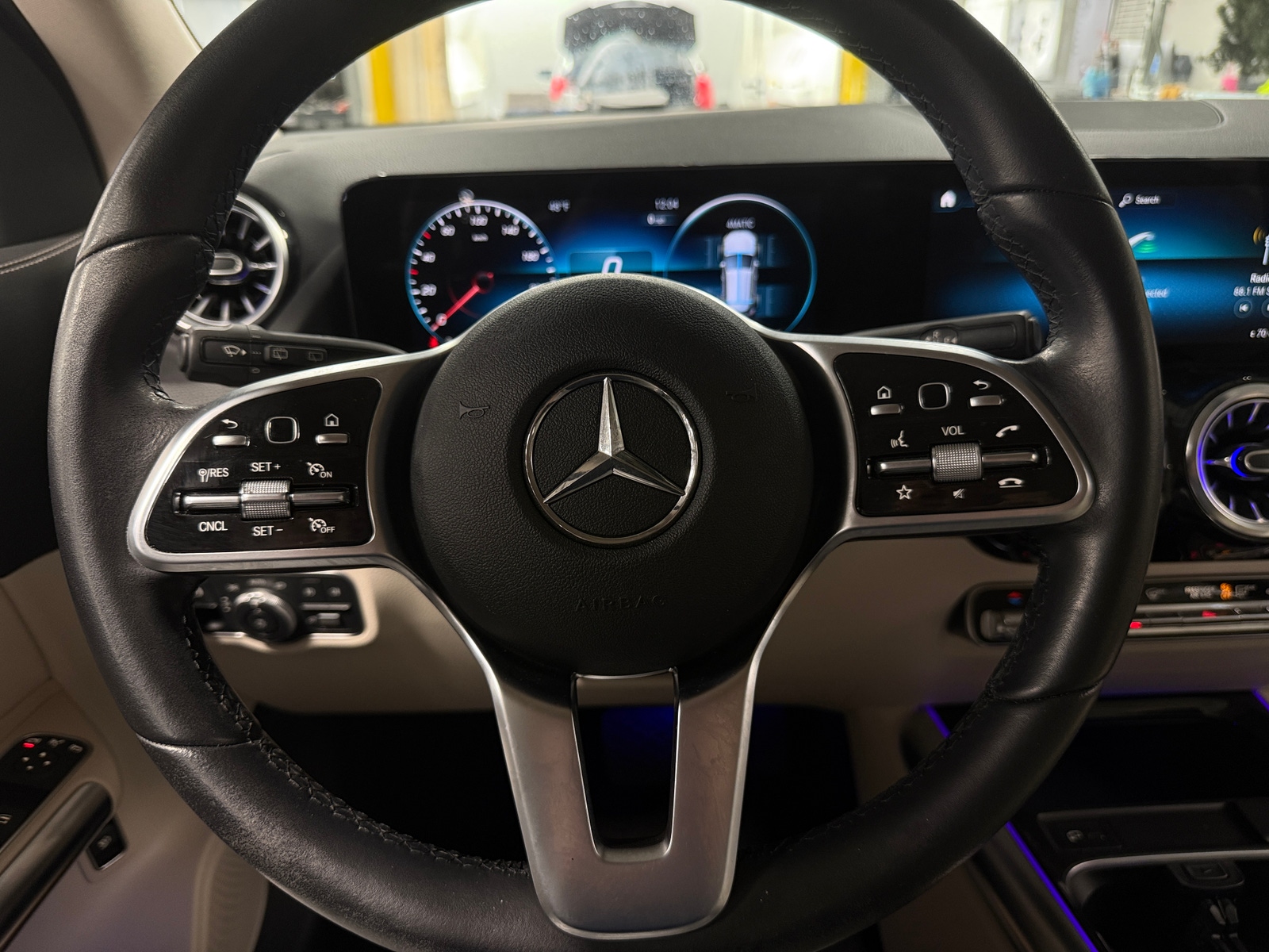 Thumbnail: 2022 Mercedes-Benz GLA - 4