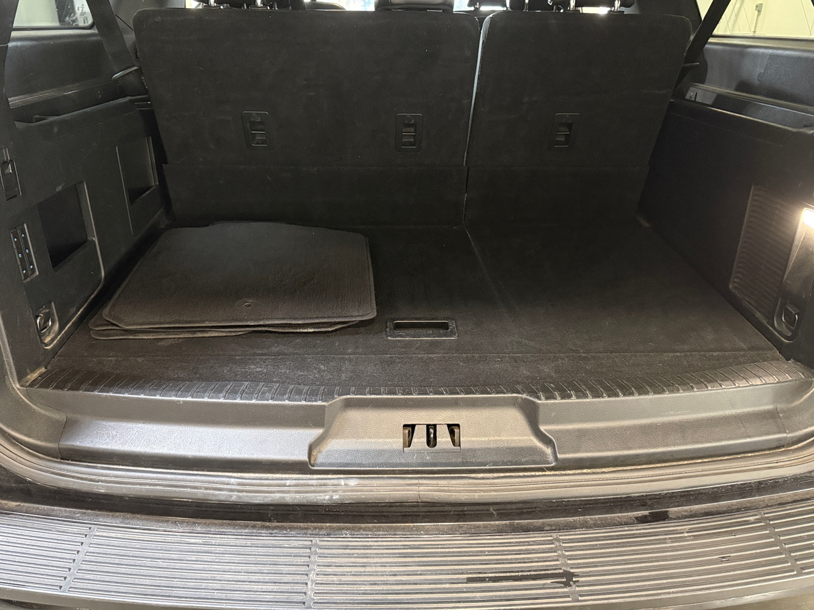 Thumbnail: 2020 Ford Expedition MAX - 6