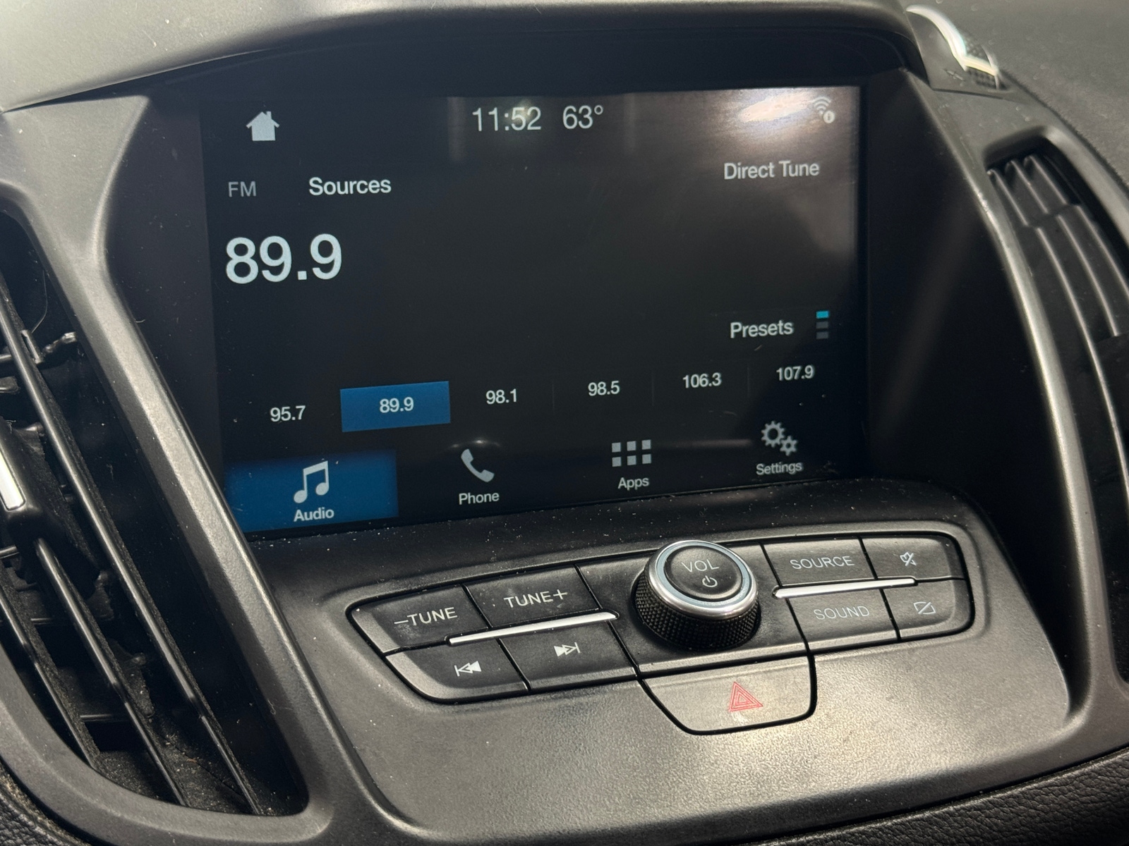 Thumbnail: 2019 Ford Escape - 4