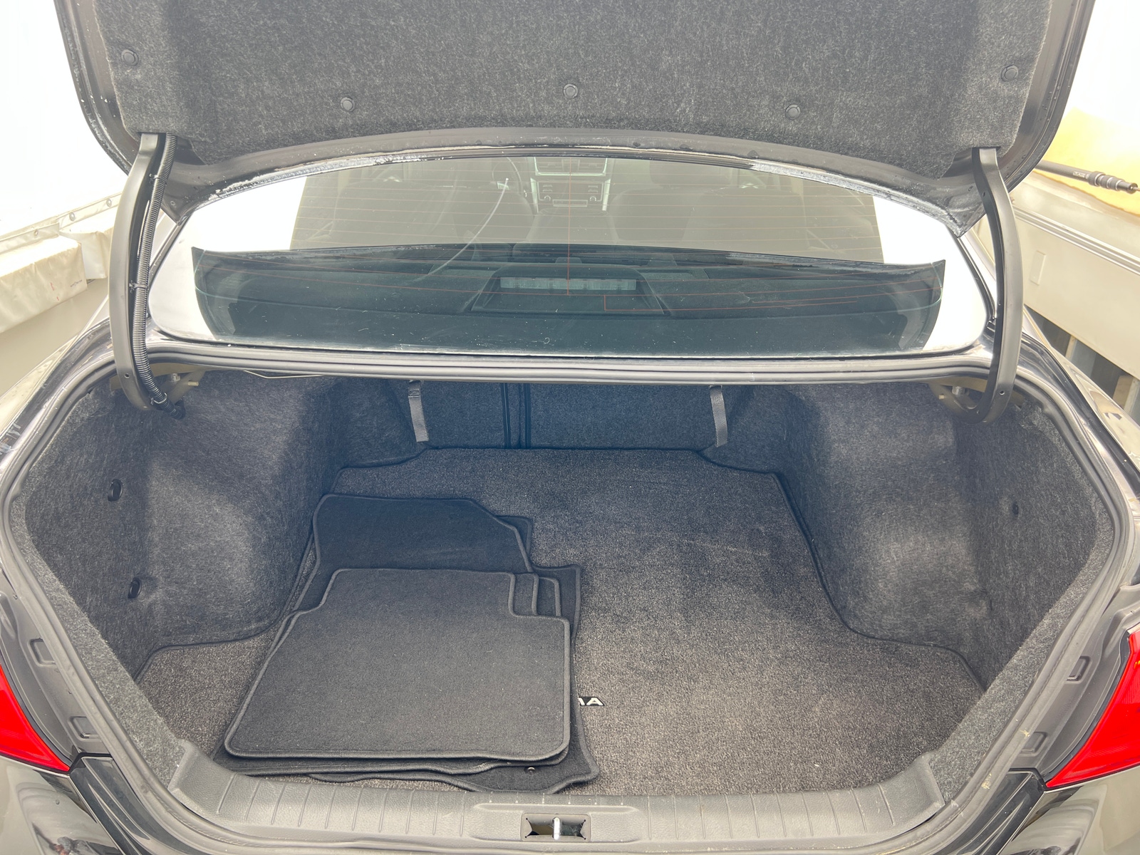 Thumbnail: 2017 Nissan Altima - 6