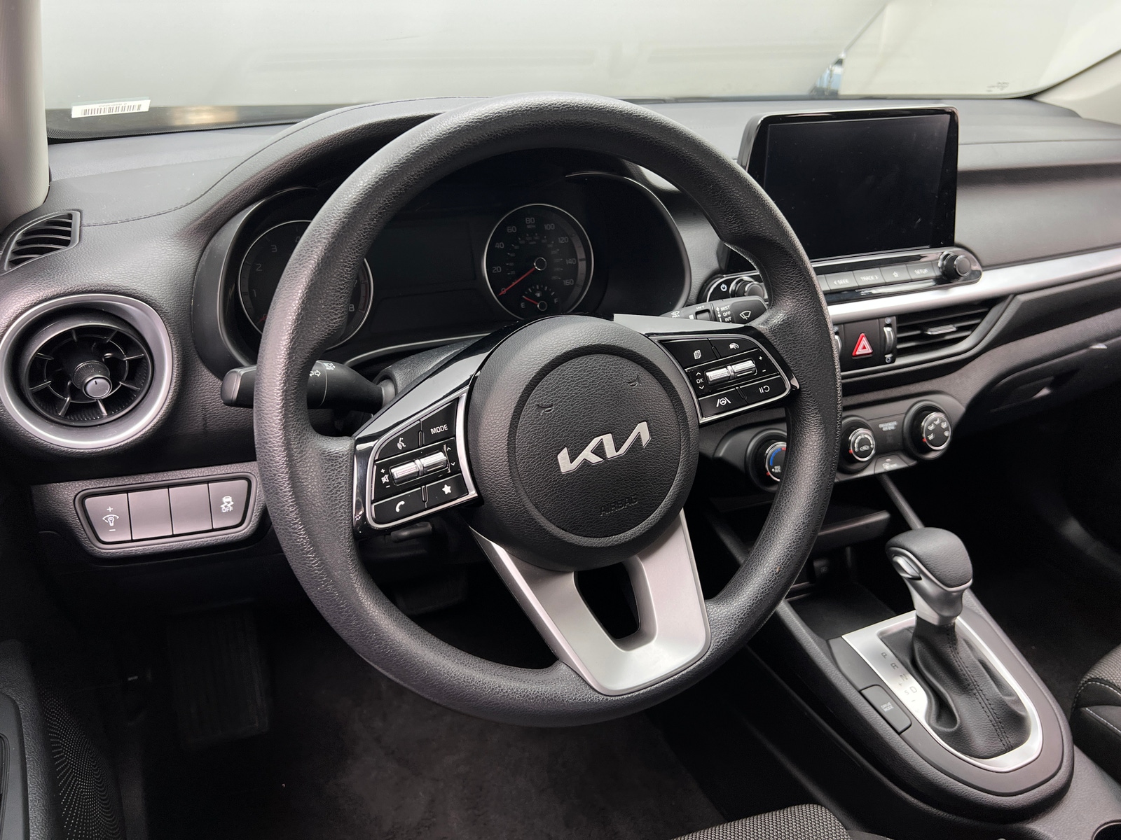 Thumbnail: 2024 Kia Forte - 5