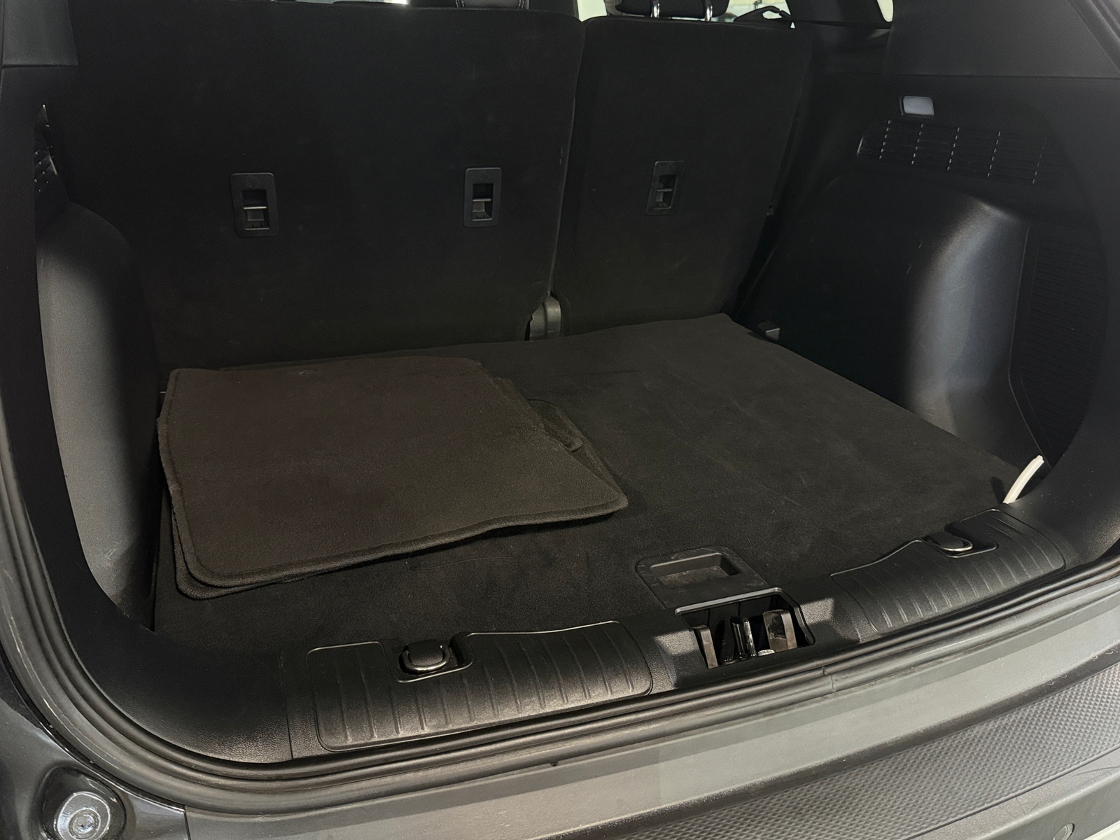 Thumbnail: 2020 Ford Escape - 6