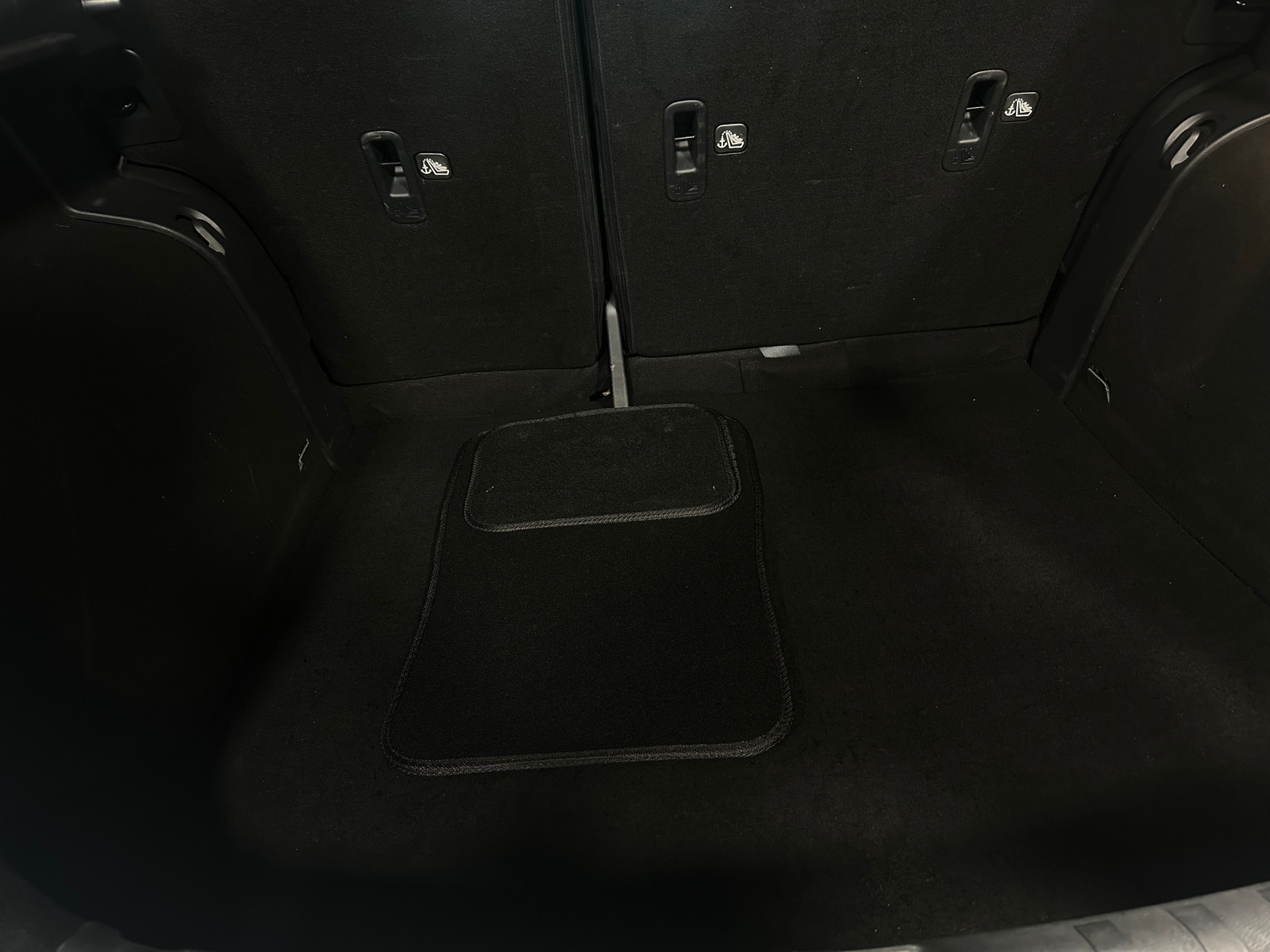 Thumbnail: 2022 Nissan Kicks - 7