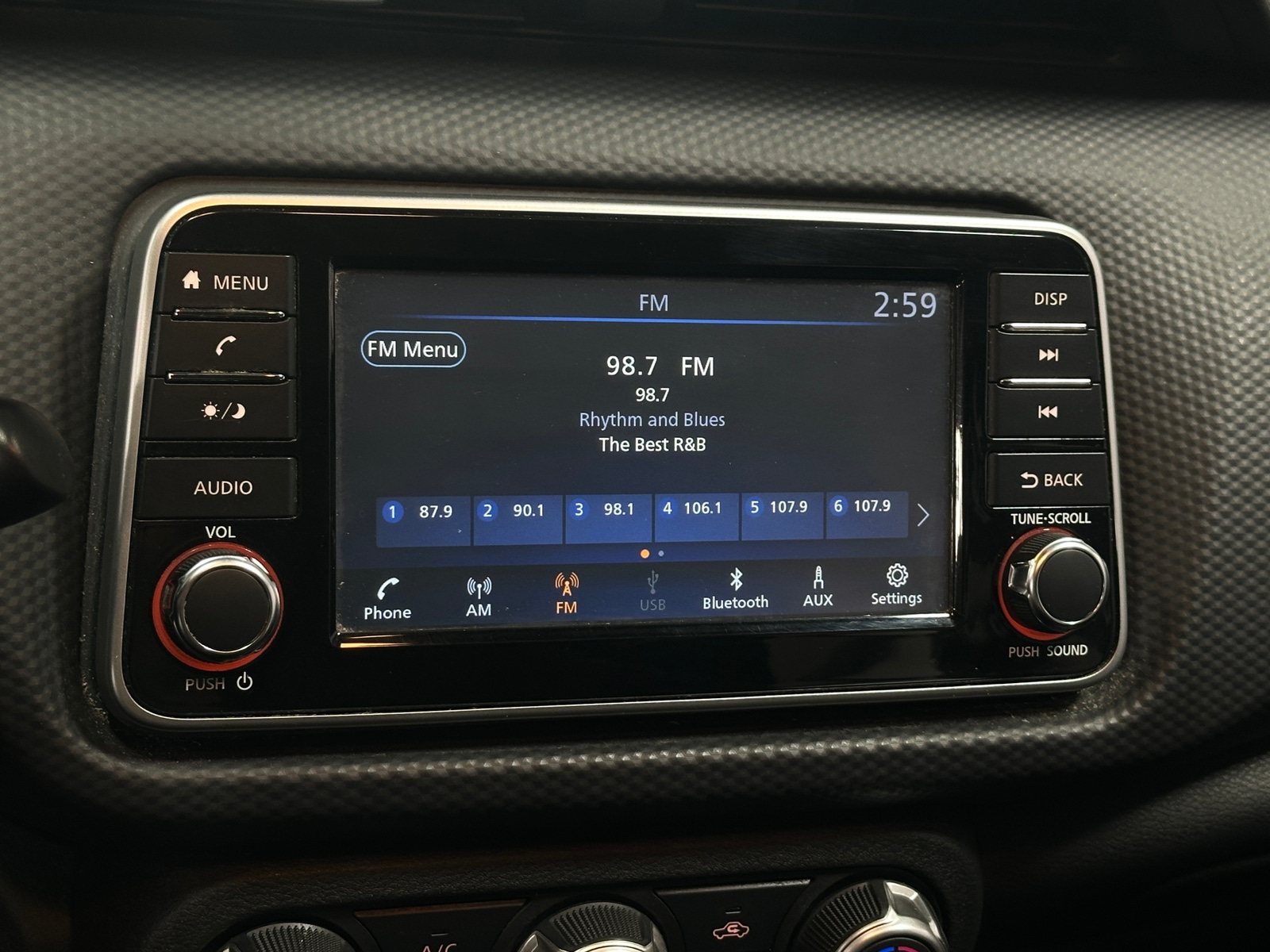 Thumbnail: 2022 Nissan Kicks - 4