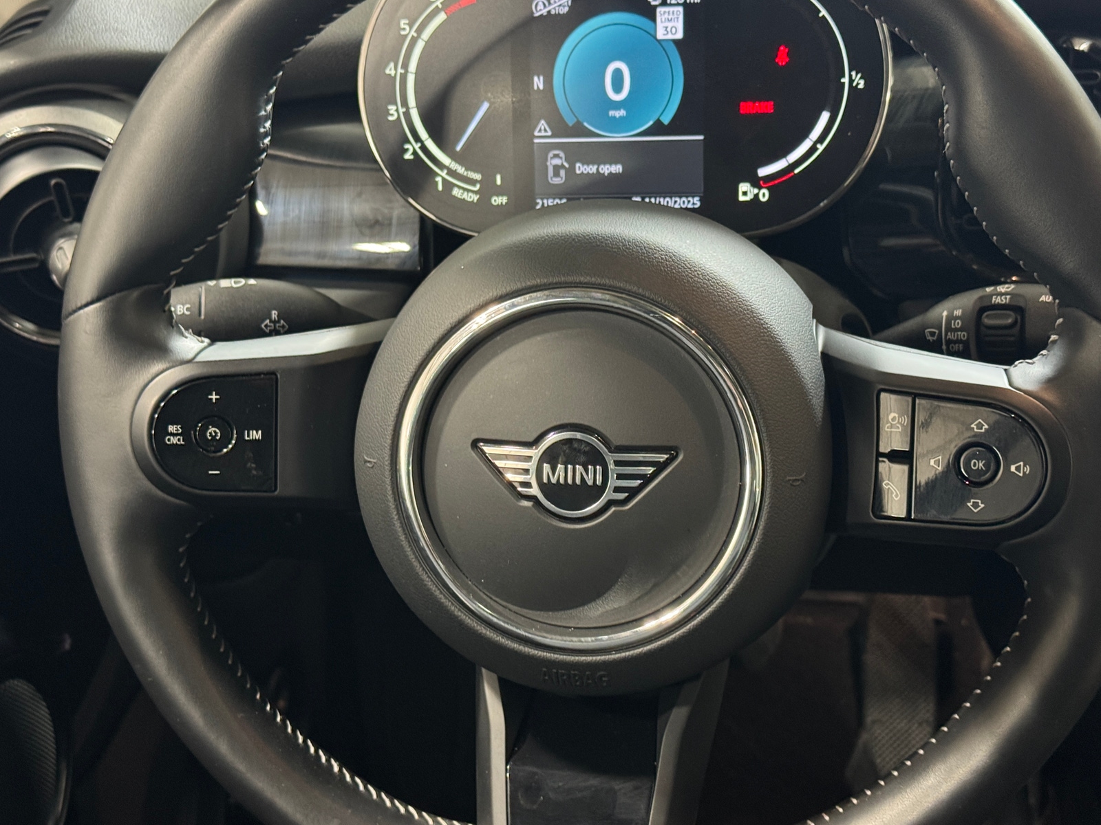 Thumbnail: 2024 MINI Cooper Hardtop - 4