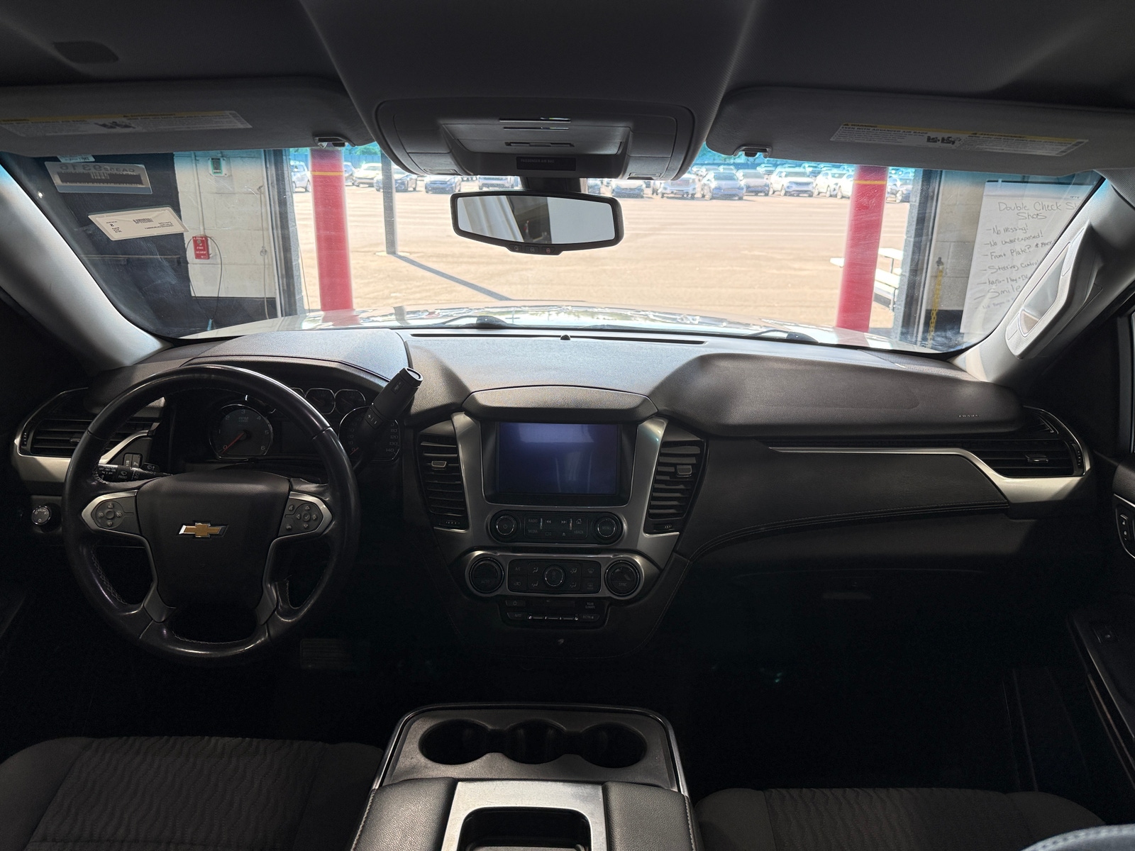 Thumbnail: 2018 Chevrolet Suburban - 3