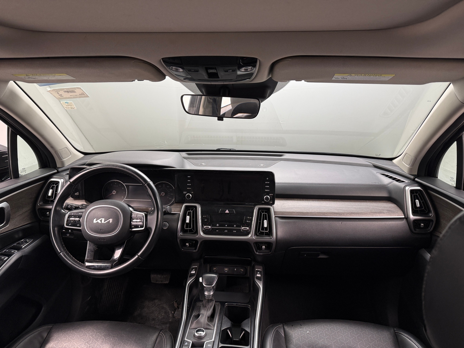 Thumbnail: 2022 Kia Sorento - 2