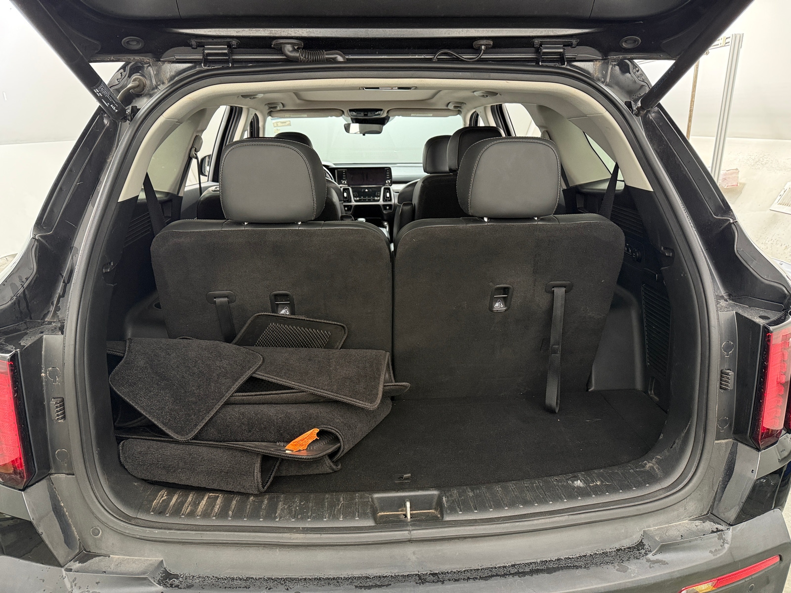 Thumbnail: 2022 Kia Sorento - 6