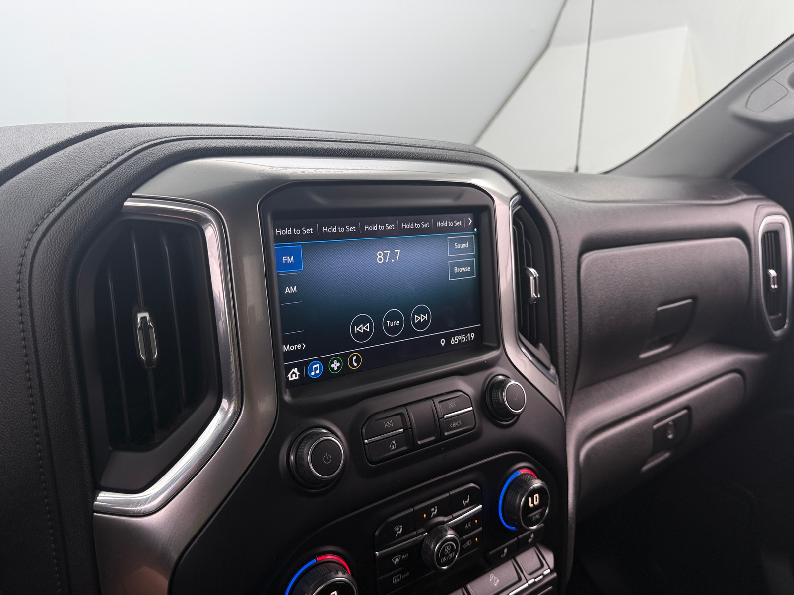 Thumbnail: 2020 Chevrolet Silverado 1500 - 4