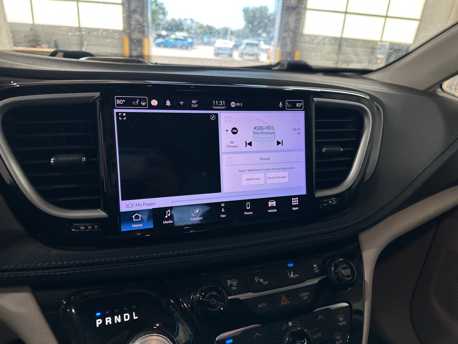 Thumbnail: 2021 Chrysler Pacifica - 3