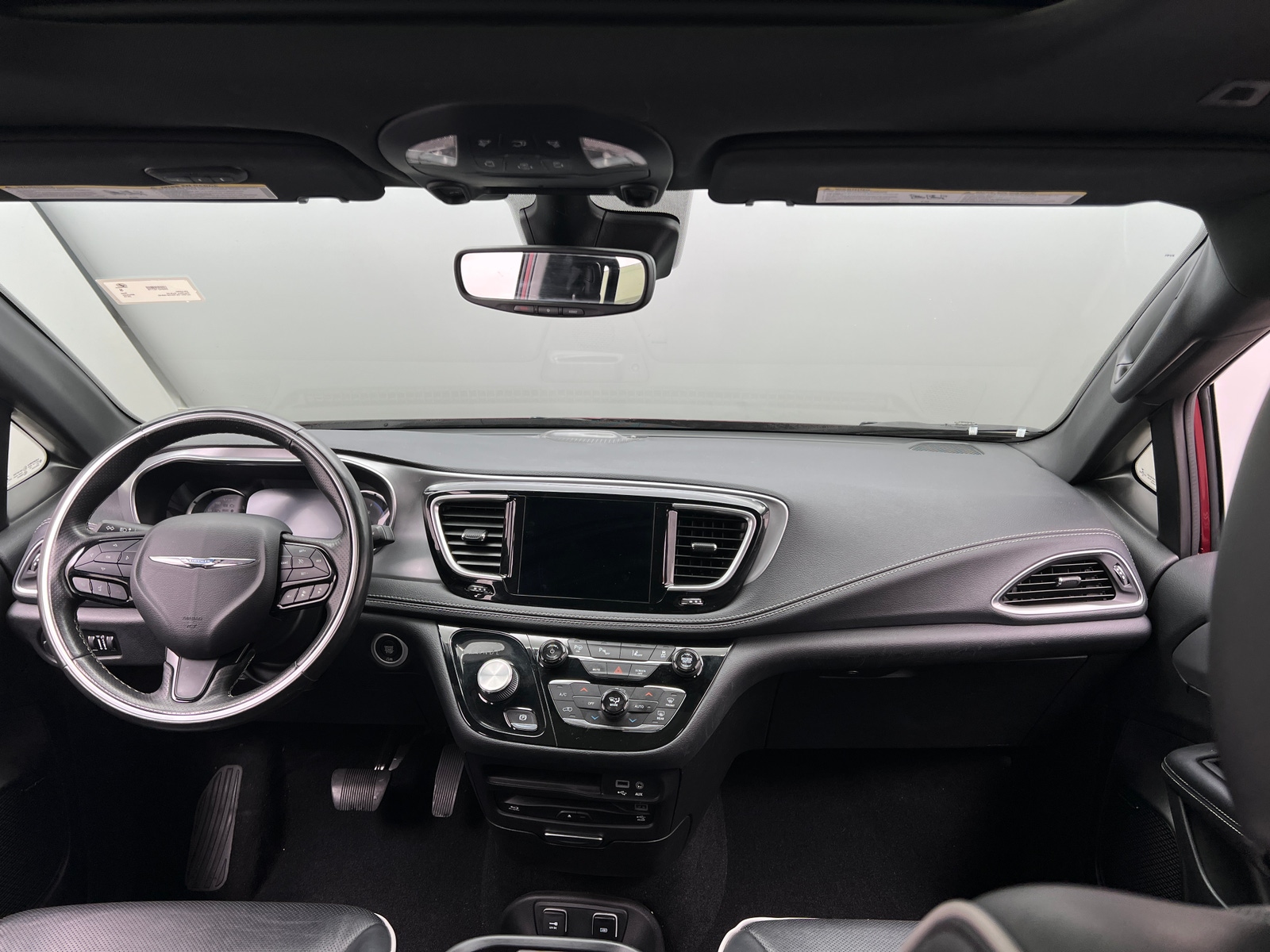 Thumbnail: 2019 Chrysler Pacifica - 2