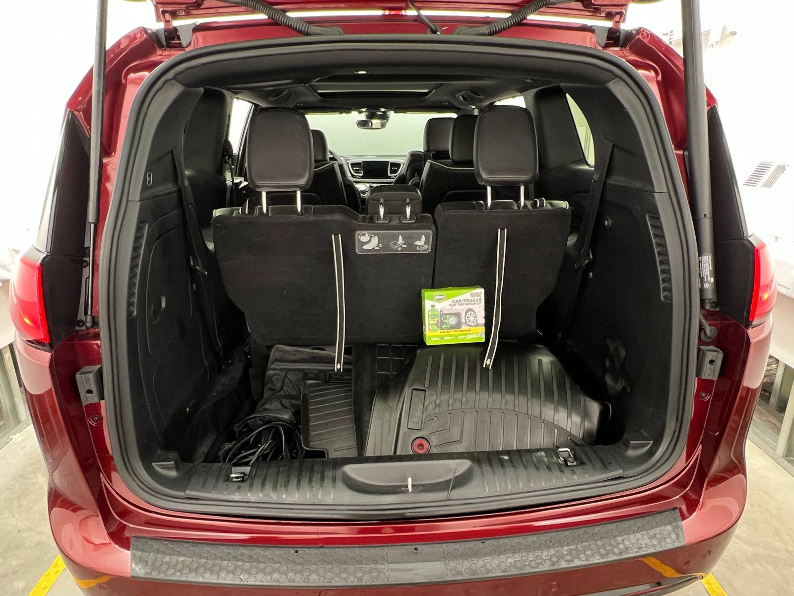 Thumbnail: 2019 Chrysler Pacifica - 6