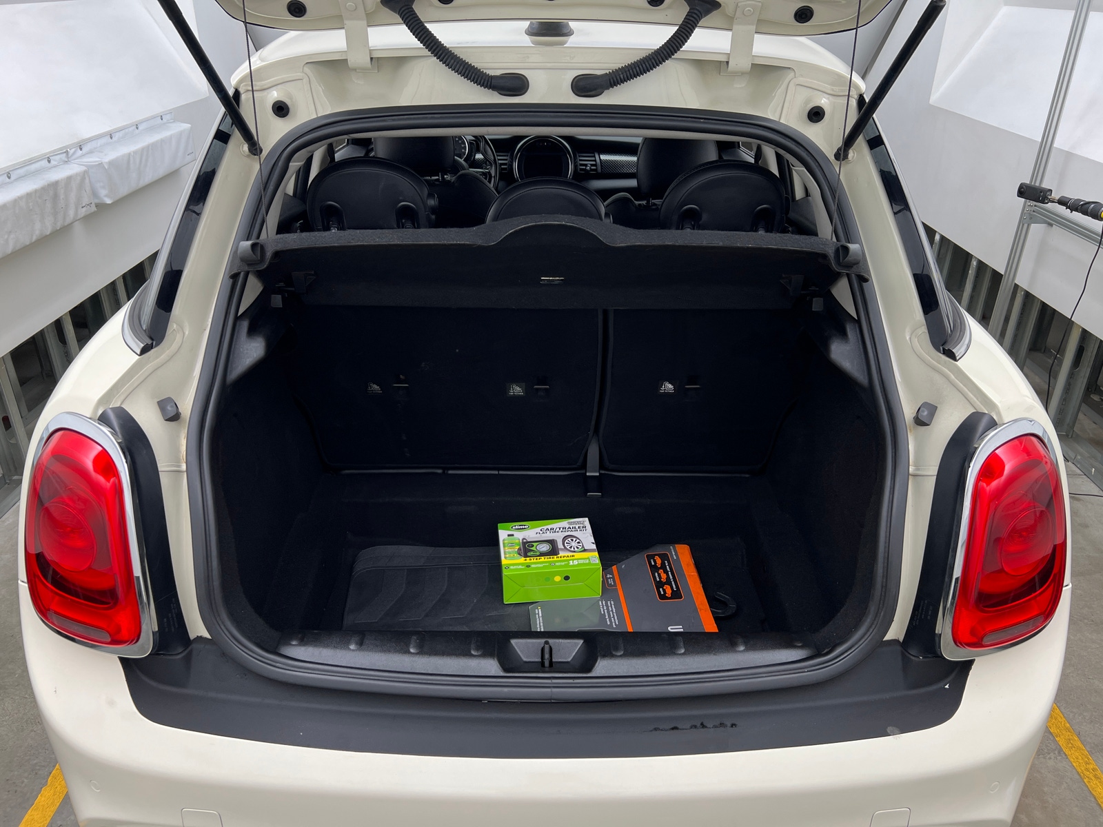 Thumbnail: 2020 MINI Cooper Hardtop - 7