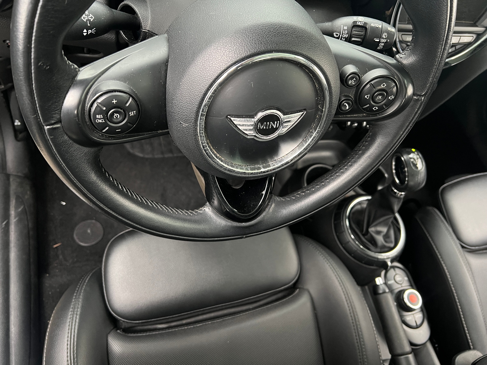 Thumbnail: 2016 MINI Cooper Hardtop - 4