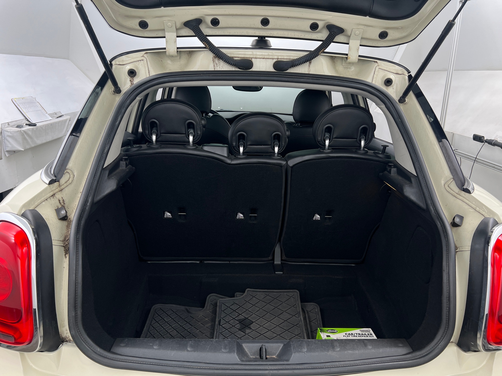 Thumbnail: 2016 MINI Cooper Hardtop - 6