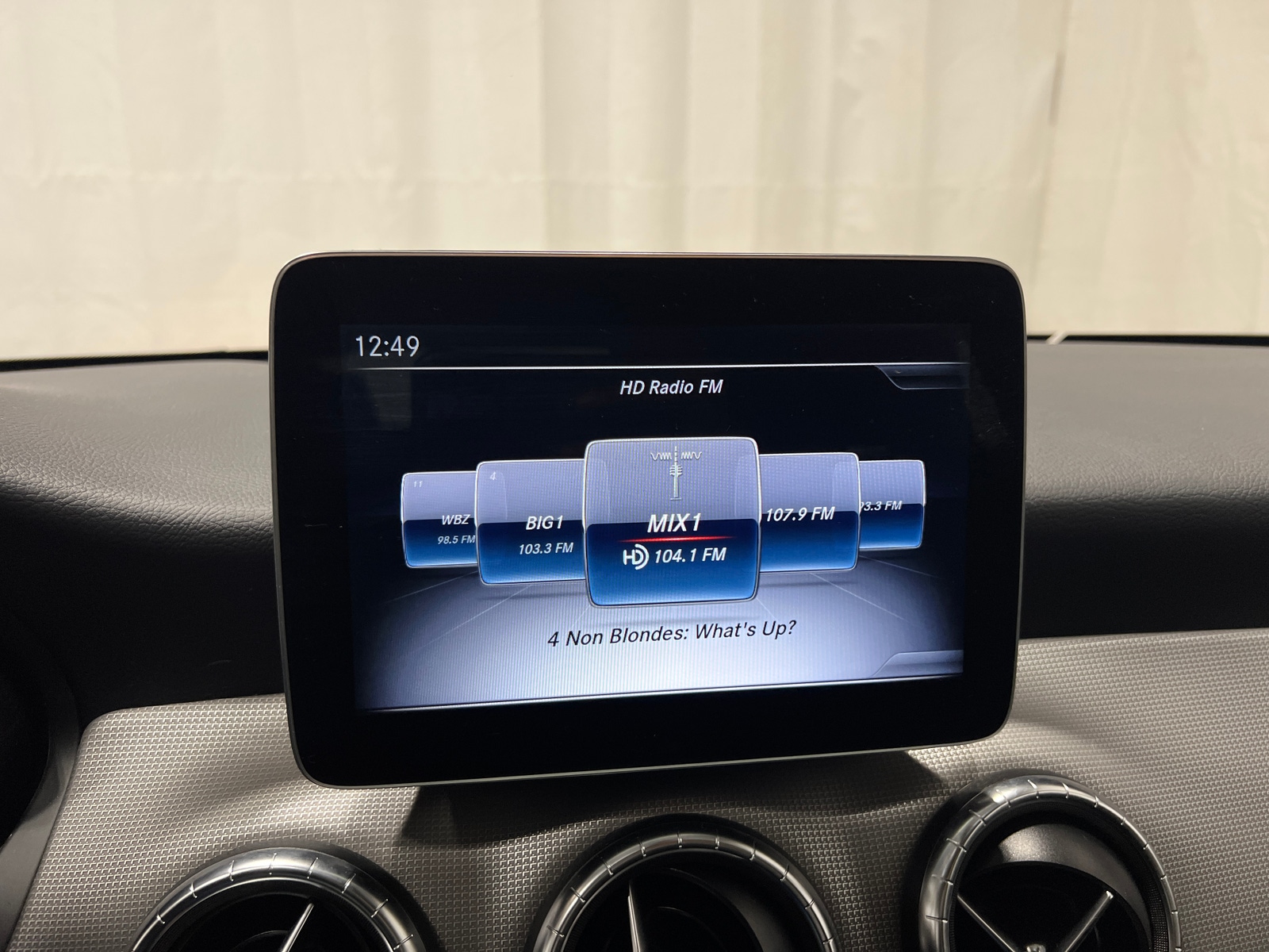 Thumbnail: 2019 Mercedes-Benz CLA - 2