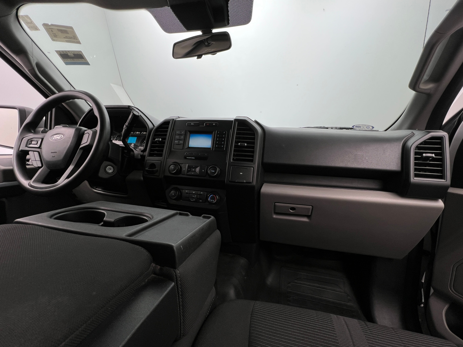 Thumbnail: 2019 Ford Econoline - 3