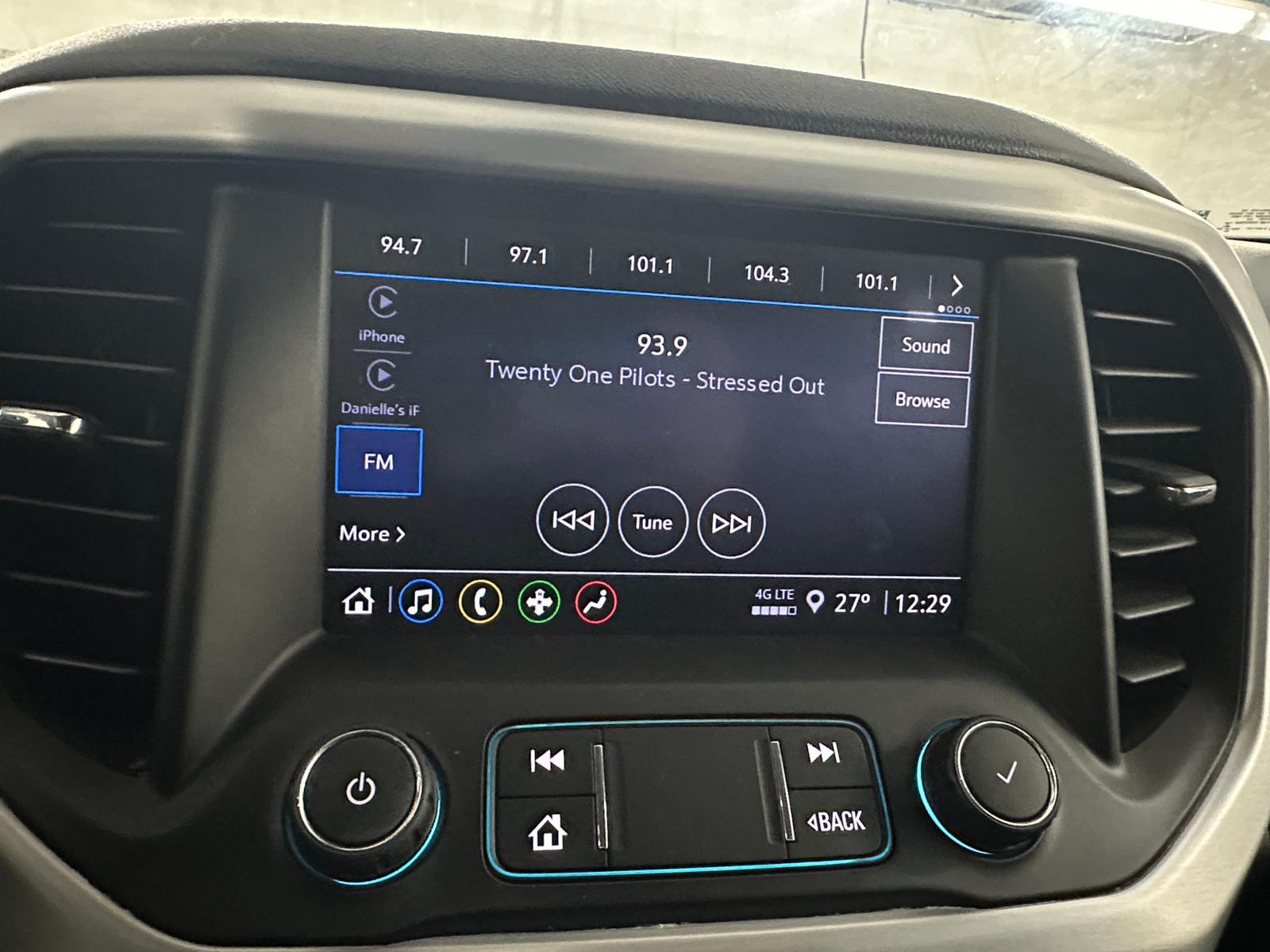 Thumbnail: 2021 GMC Acadia - 4