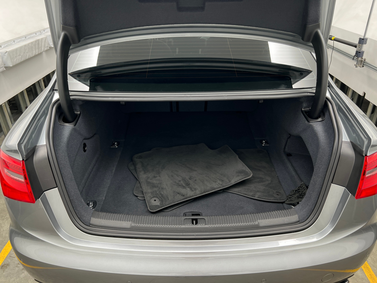 Thumbnail: 2014 Audi A6 - 6