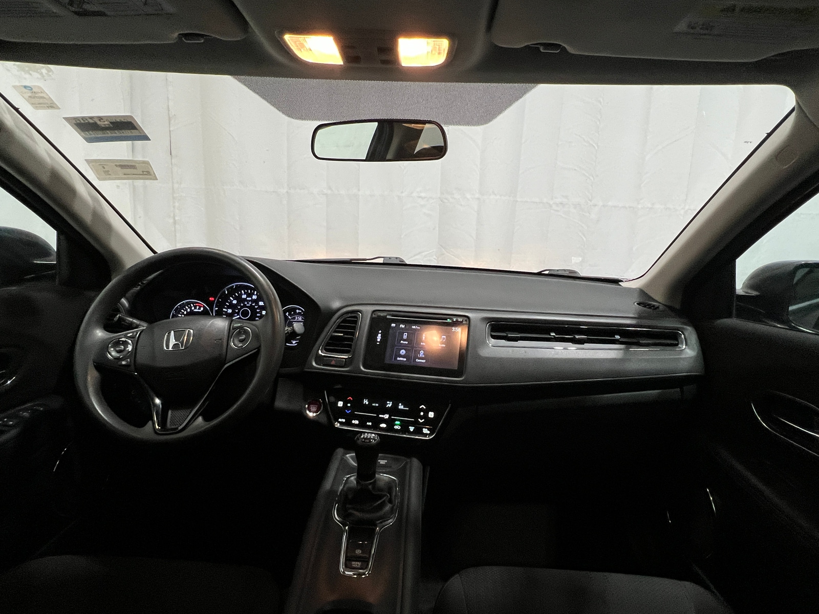 Thumbnail: 2017 Honda HR-V - 3