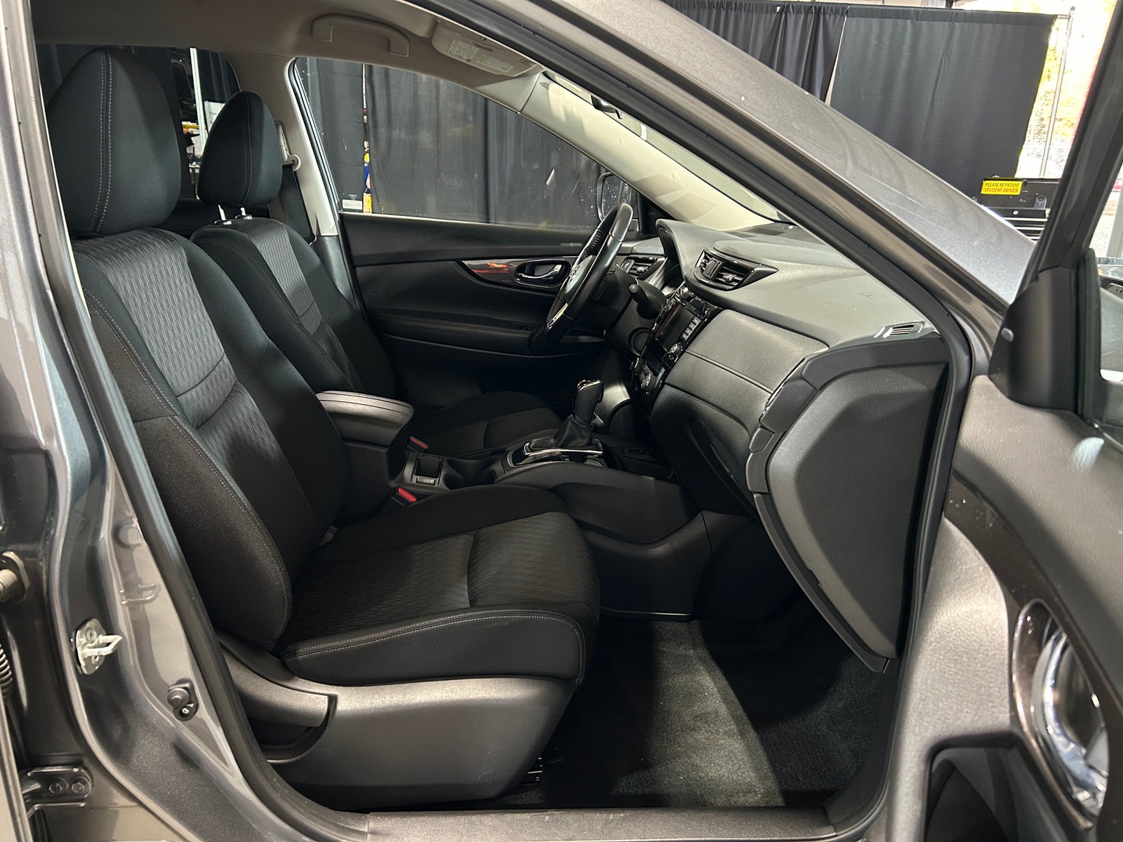 Thumbnail: 2019 Nissan Rogue - 2