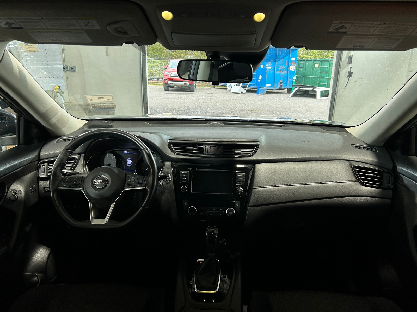 Thumbnail: 2019 Nissan Rogue - 3