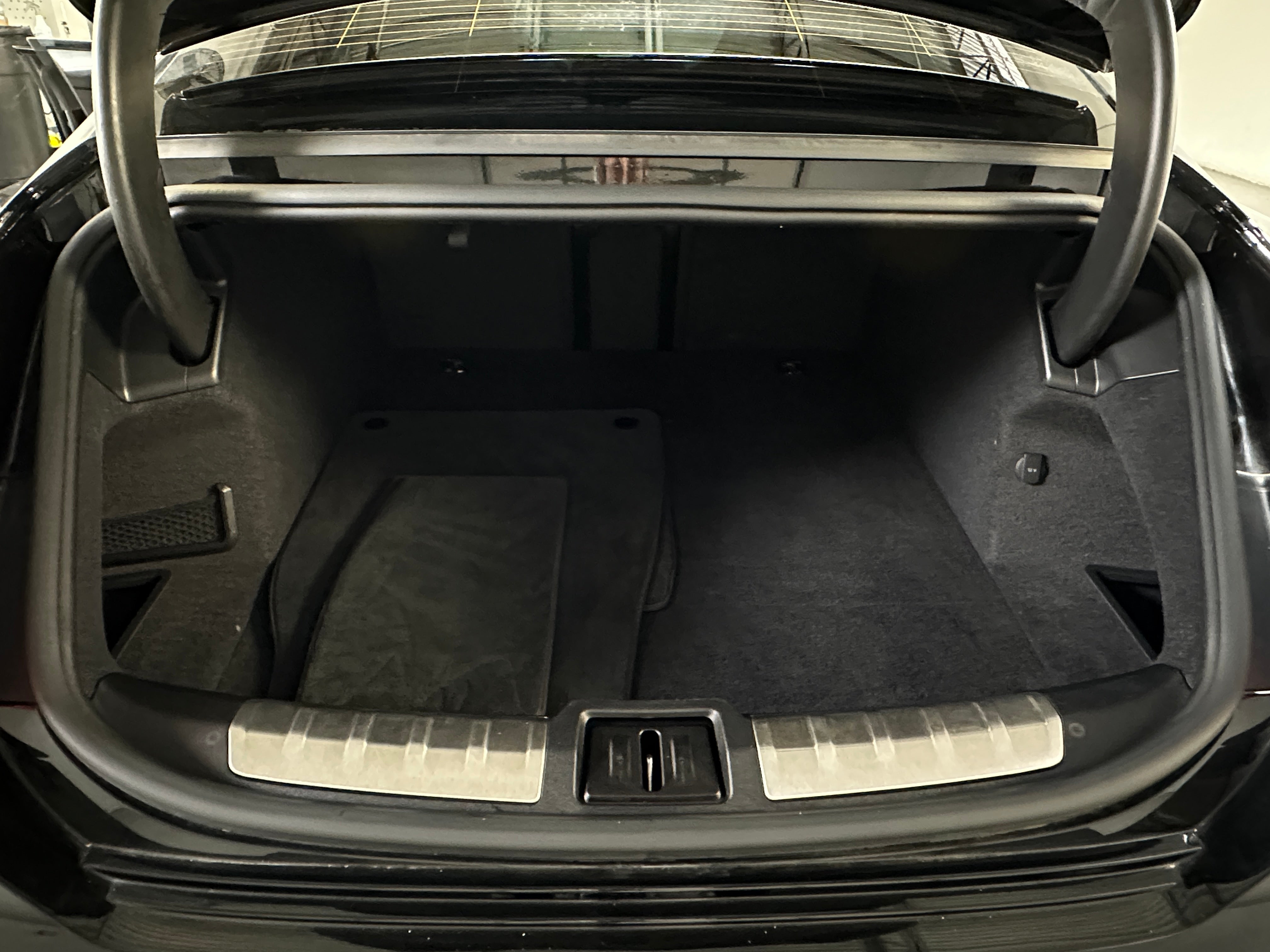 Used 2022 Audi RS e-tron GT Base with VIN WAUAHBFW7N7902144 for sale in Auburn, WA