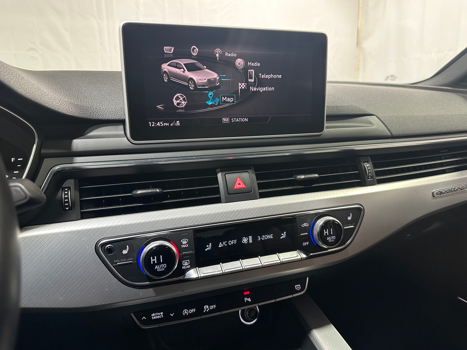 Thumbnail: 2017 Audi A4 - 3