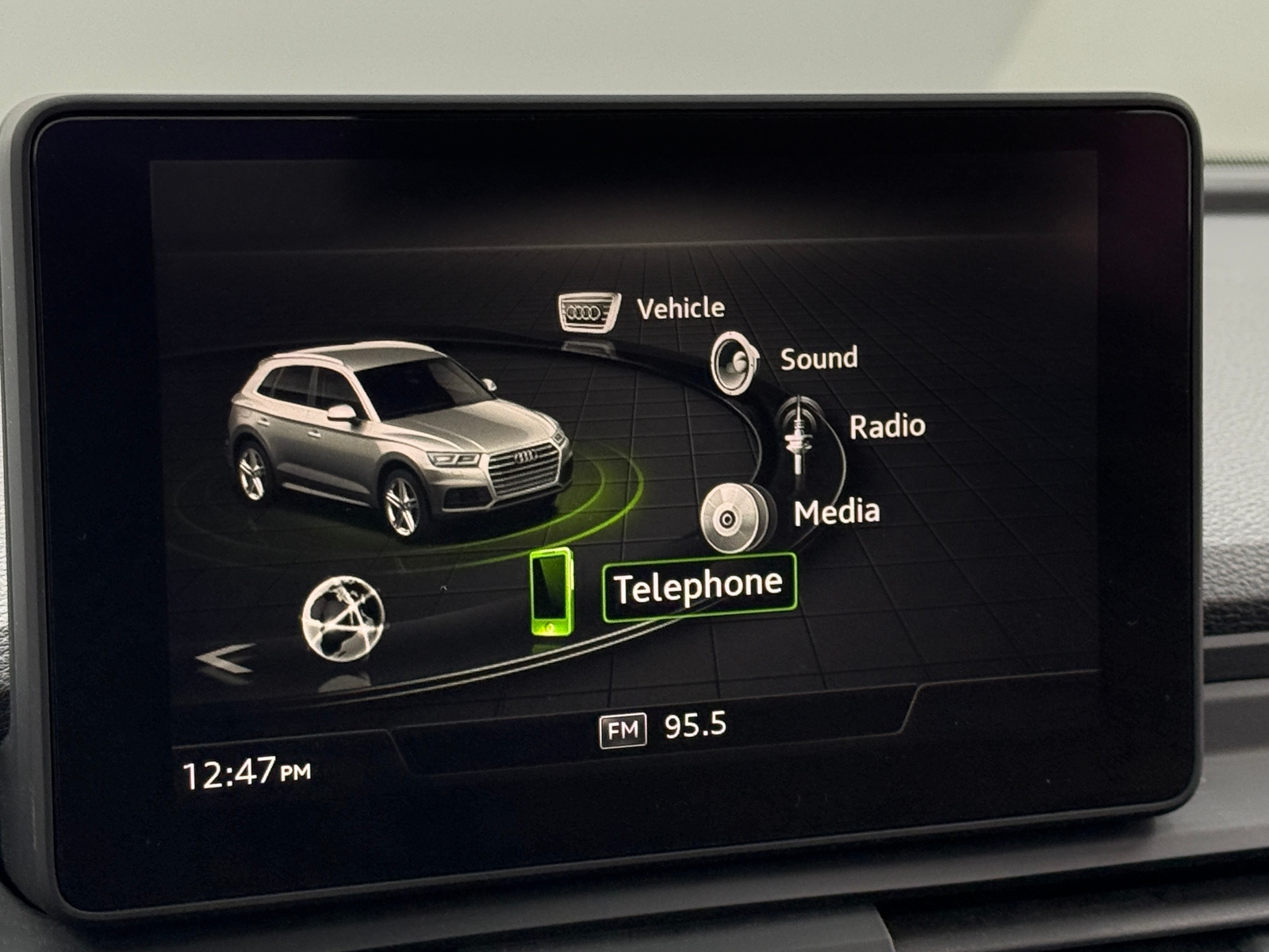 Thumbnail: 2020 Audi Q5 - 4