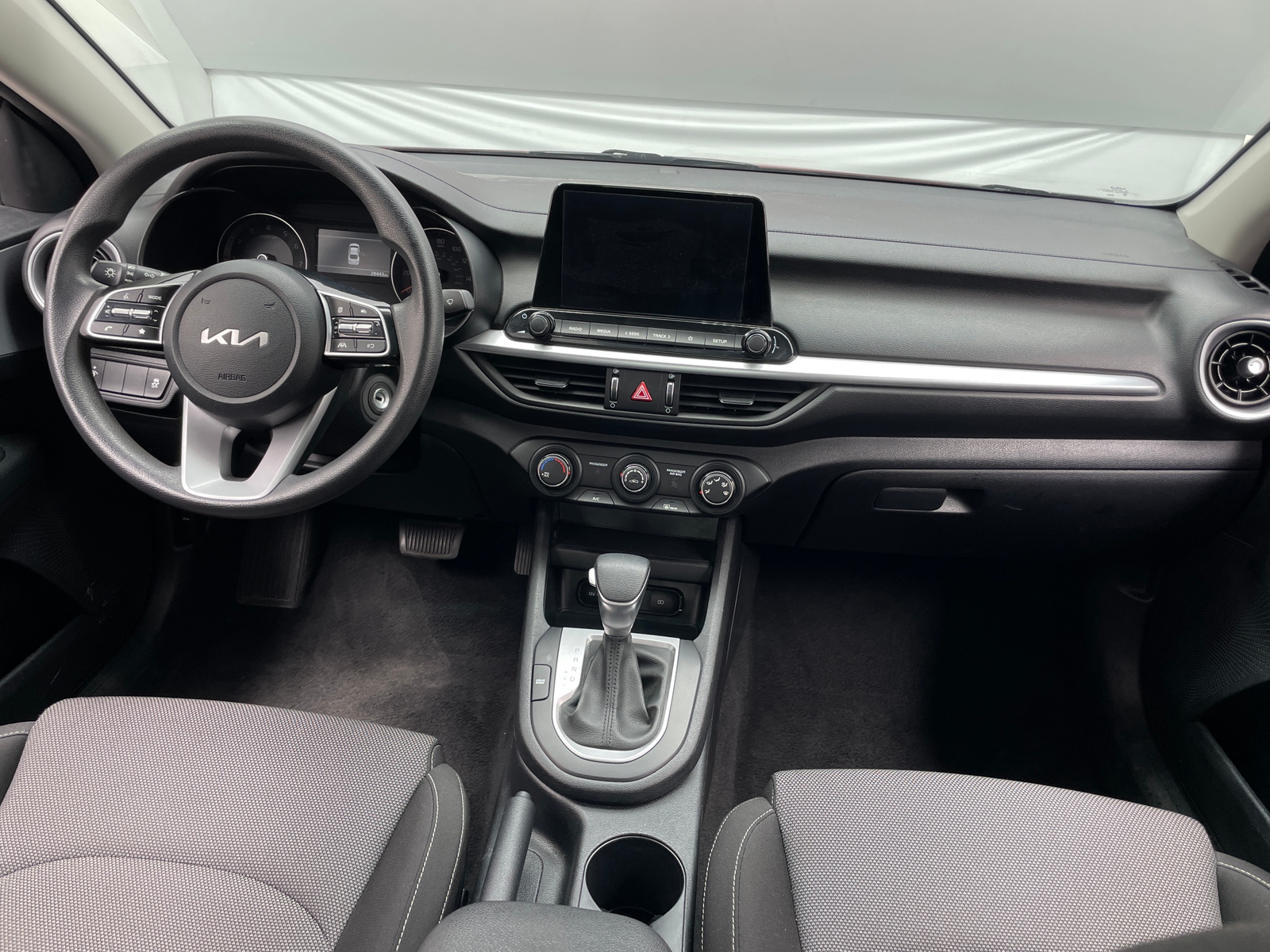 Thumbnail: 2024 Kia Forte - 3