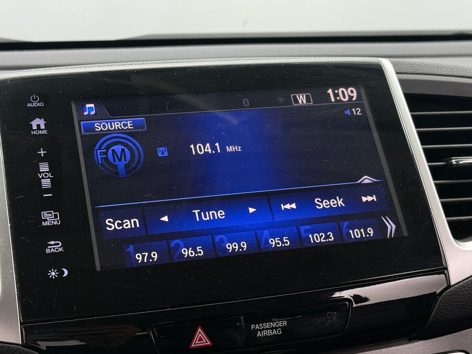 Thumbnail: 2018 Honda Pilot - 3